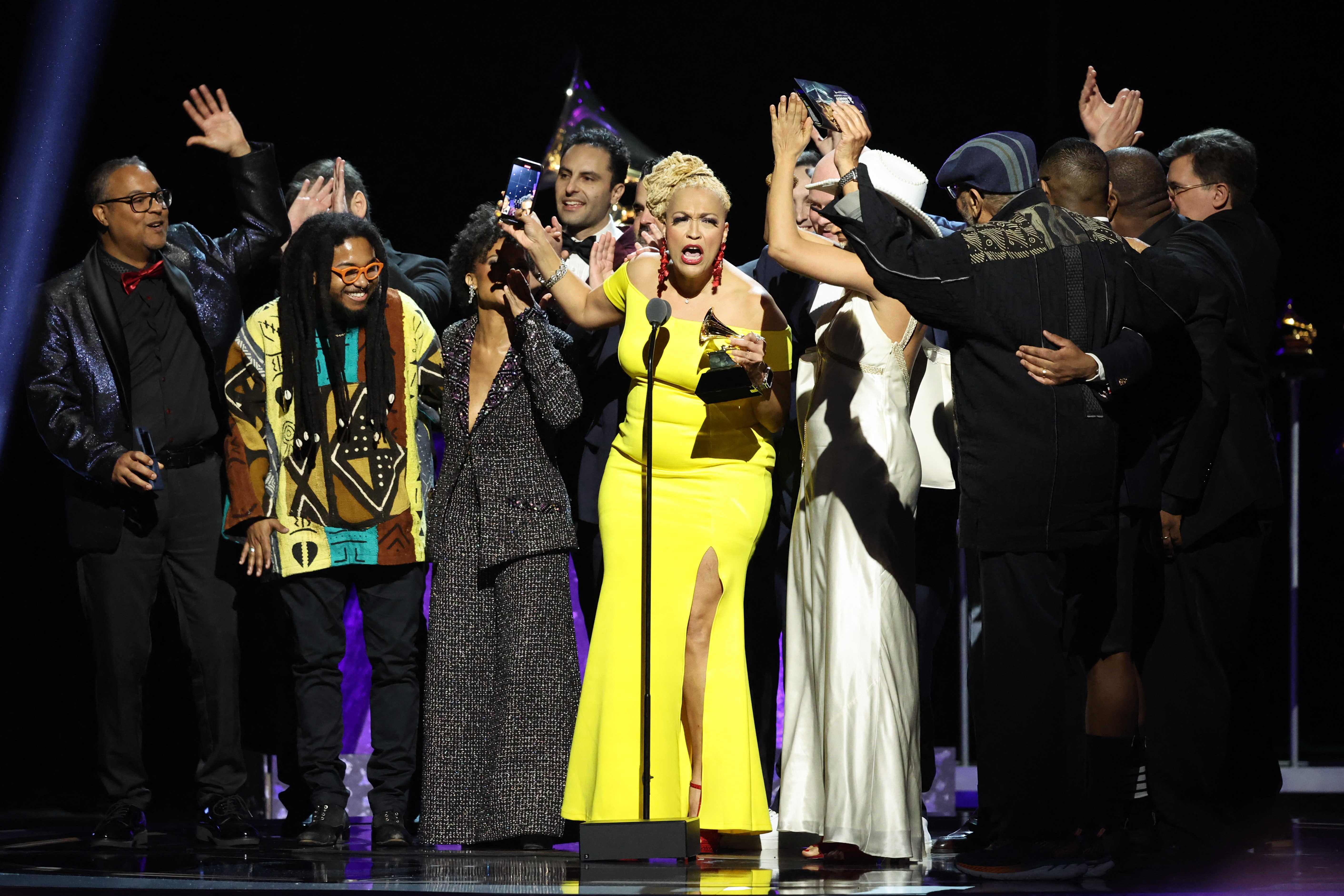 2024-02-05t002138z_1230906925_hp1ek2500zwi6_rtrmadp_3_awards-grammys.jpg