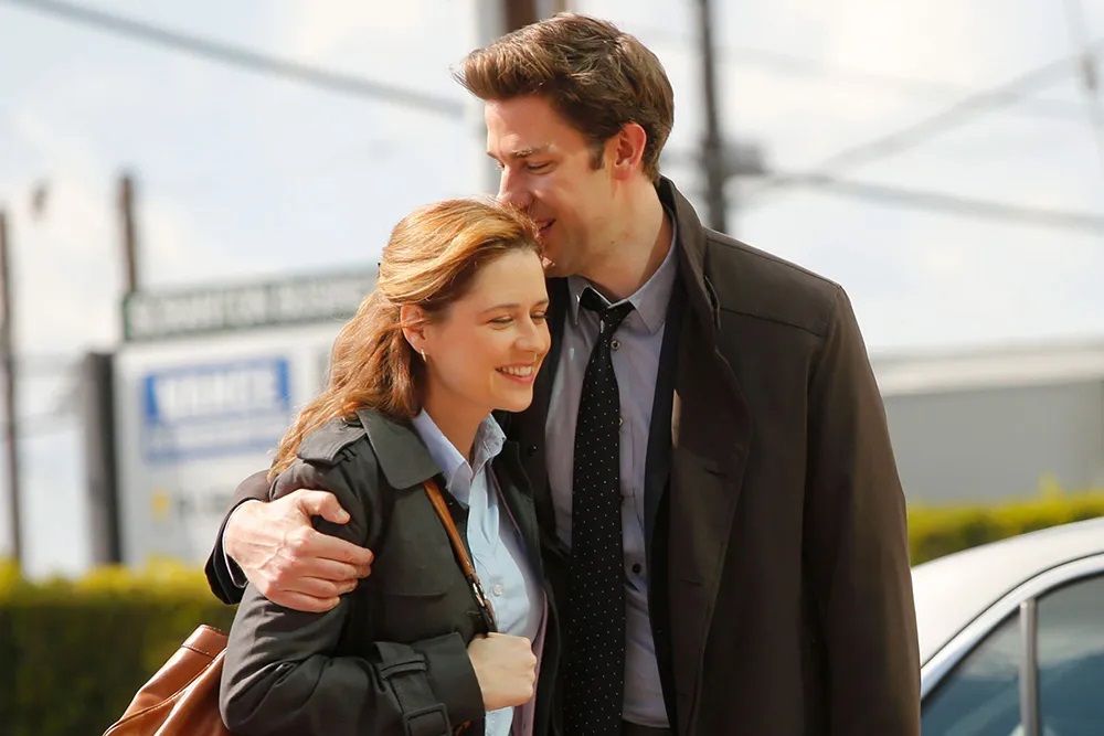 jim_halpert_and_pam_beesly.jpg