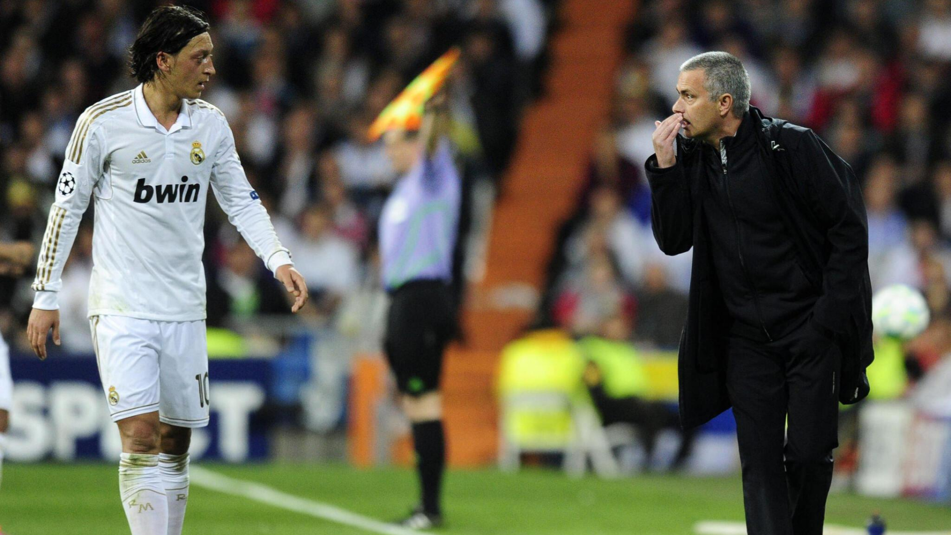 ozil-mourinho.jpg