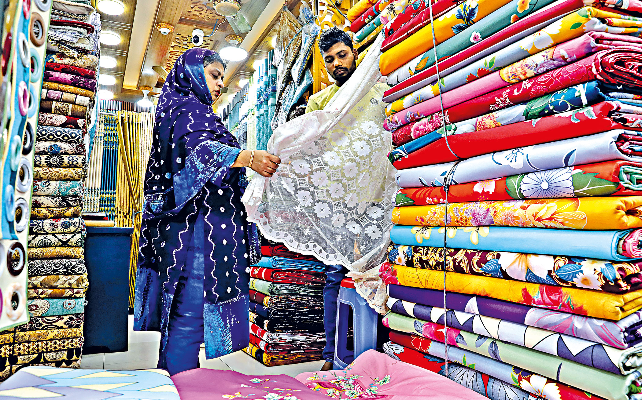 islampur-clothing-market-9_0.jpg