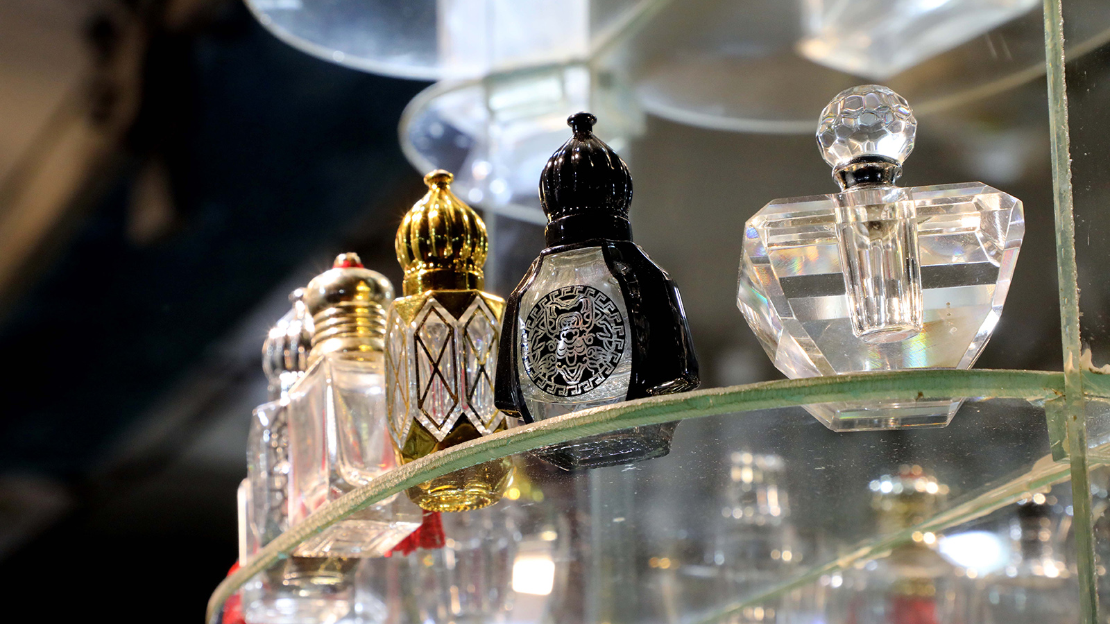 perfume_market_old_dhaka_11.jpg