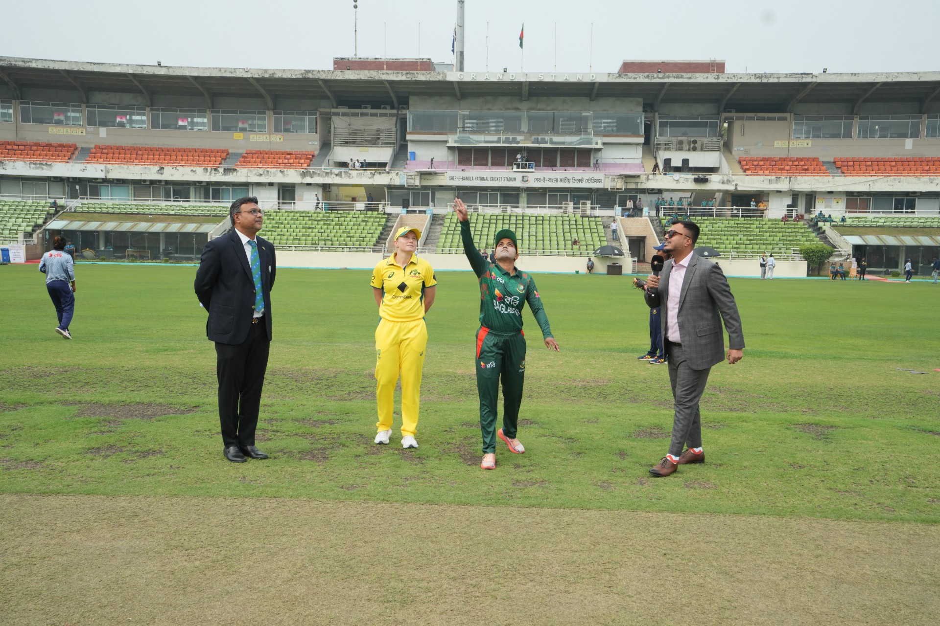 toss_bd-aus.jpg