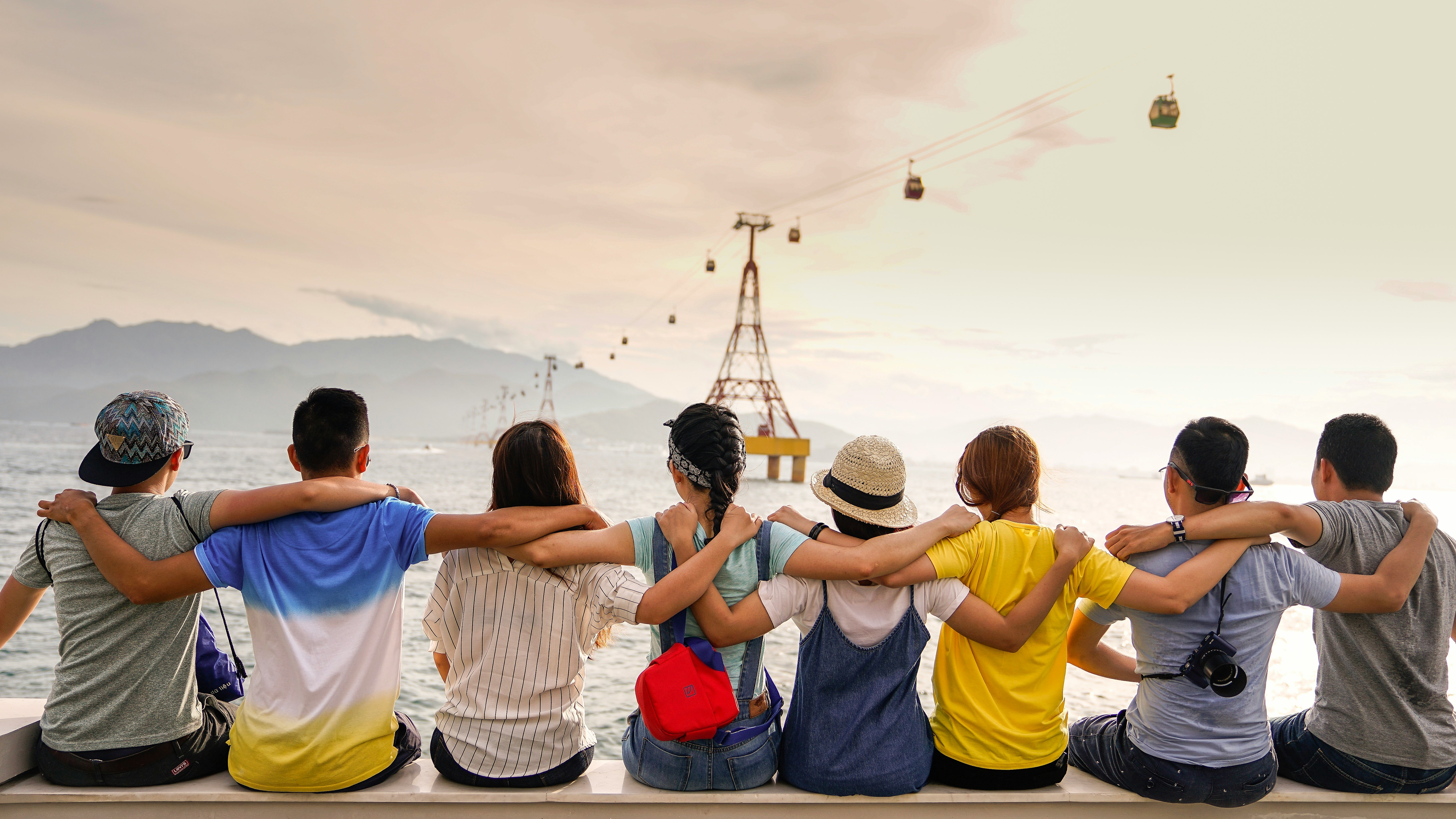 Transforming digital friendships into real ones 
