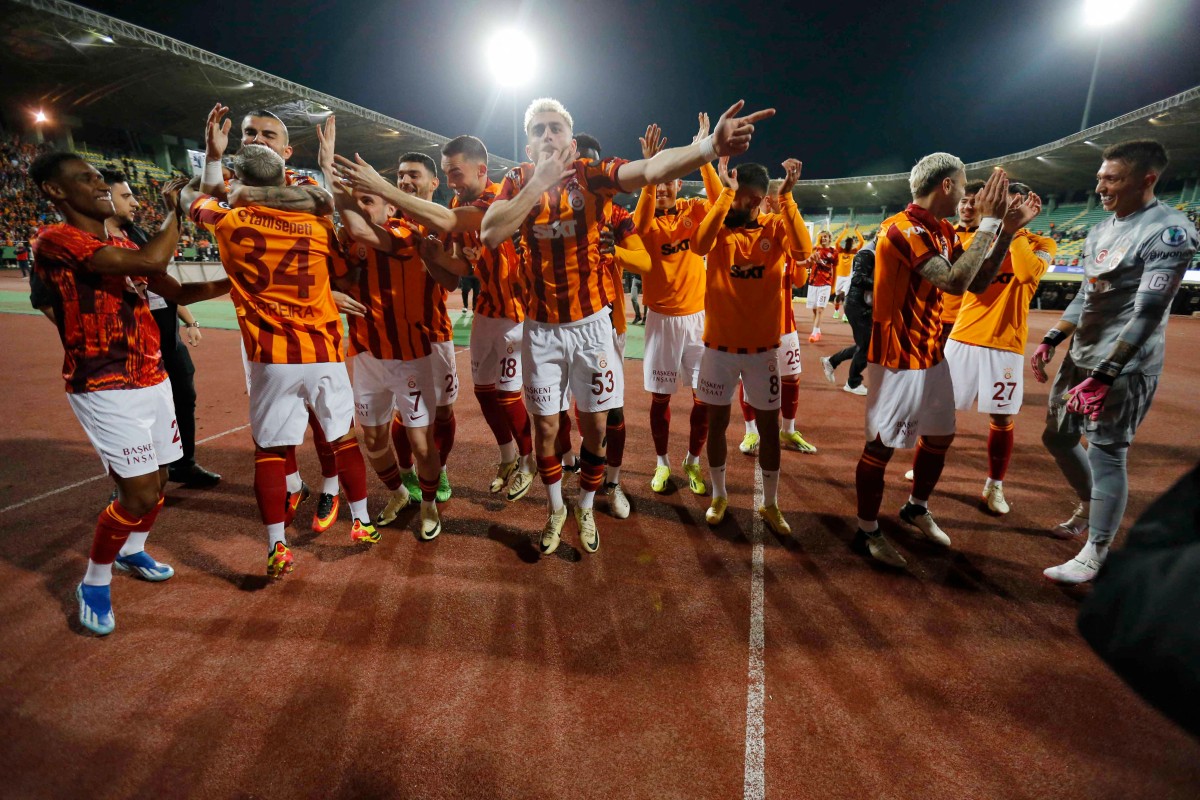 afp_20240407_34nv7ev_v2_preview_fbltursupercupgalatasarayfenerbahce.jpg