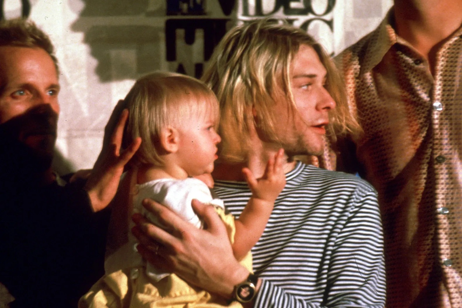 kurt_cobain_and_frances.jpg