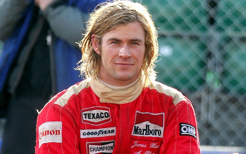 chris-hemsworth_on_set_of_rush_in_london.jpg