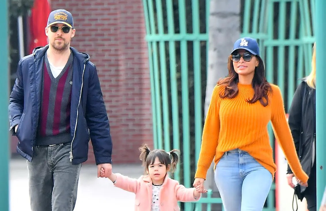 eva-mendes-ryan-gosling-kid.jpg