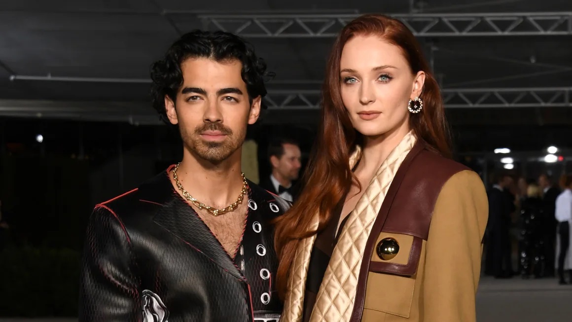 joe_jonas_and_sophie_turner_1.jpg