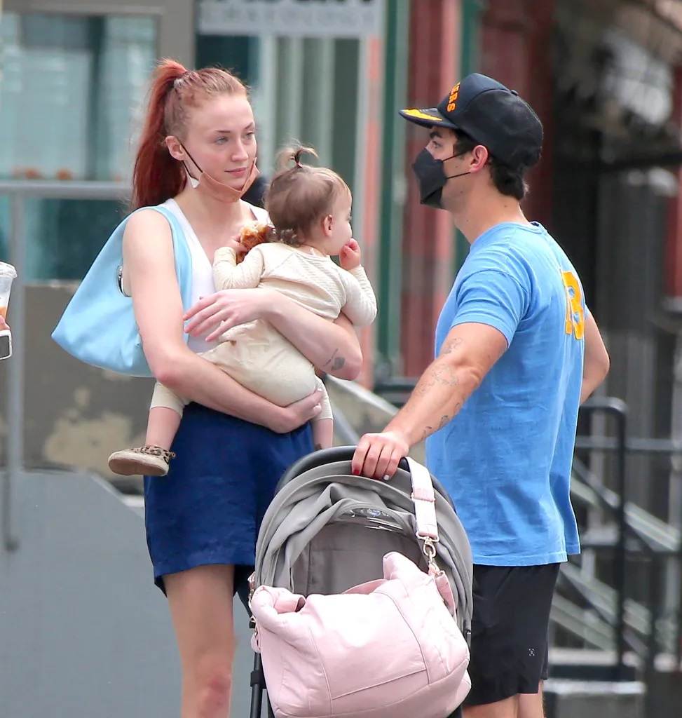 joe_jonas_and_sophie_turner_4.jpg