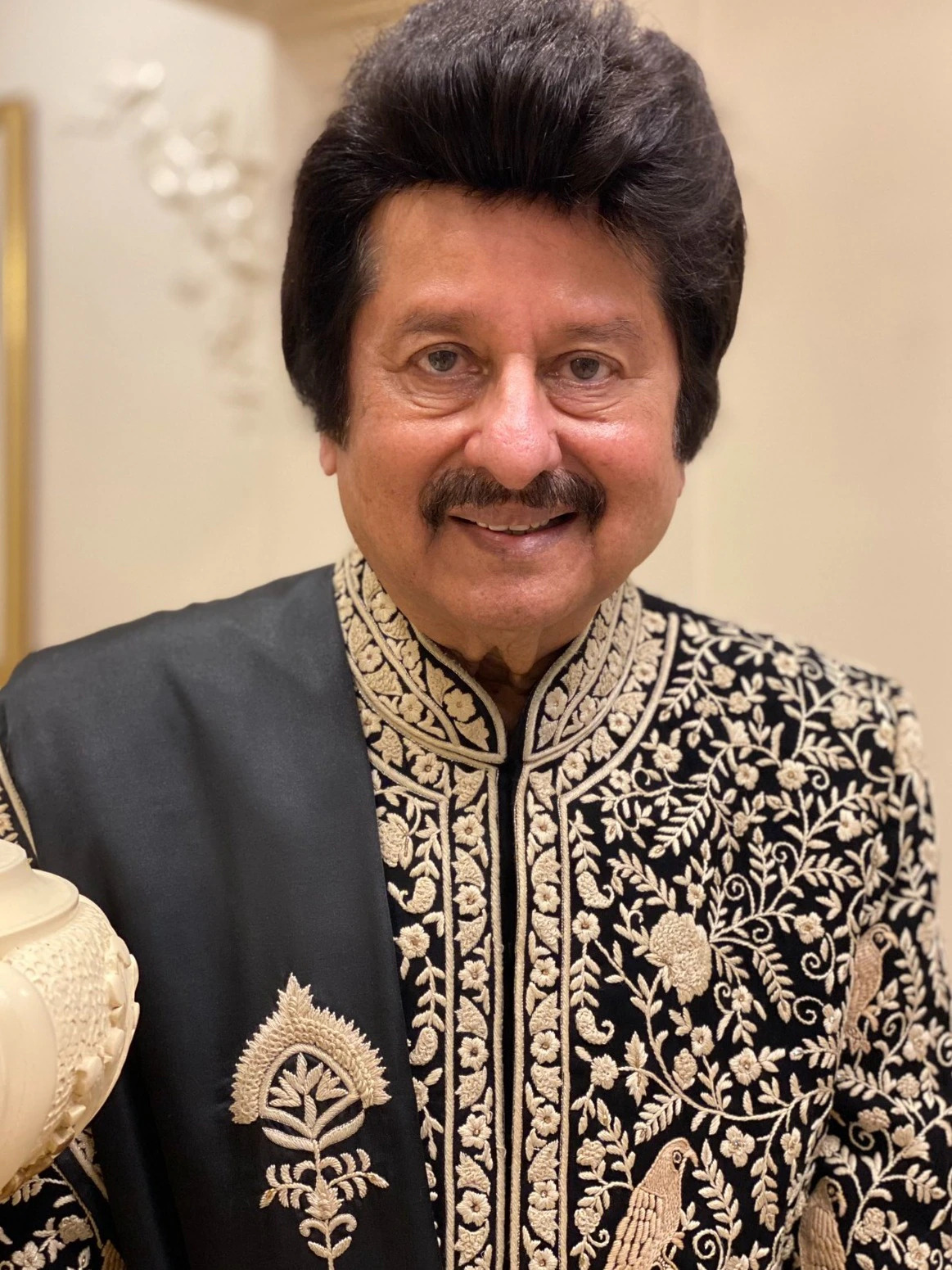 singer-pankaj-udhas-died-at-the-age-of-72-262236527-3x4.jpg