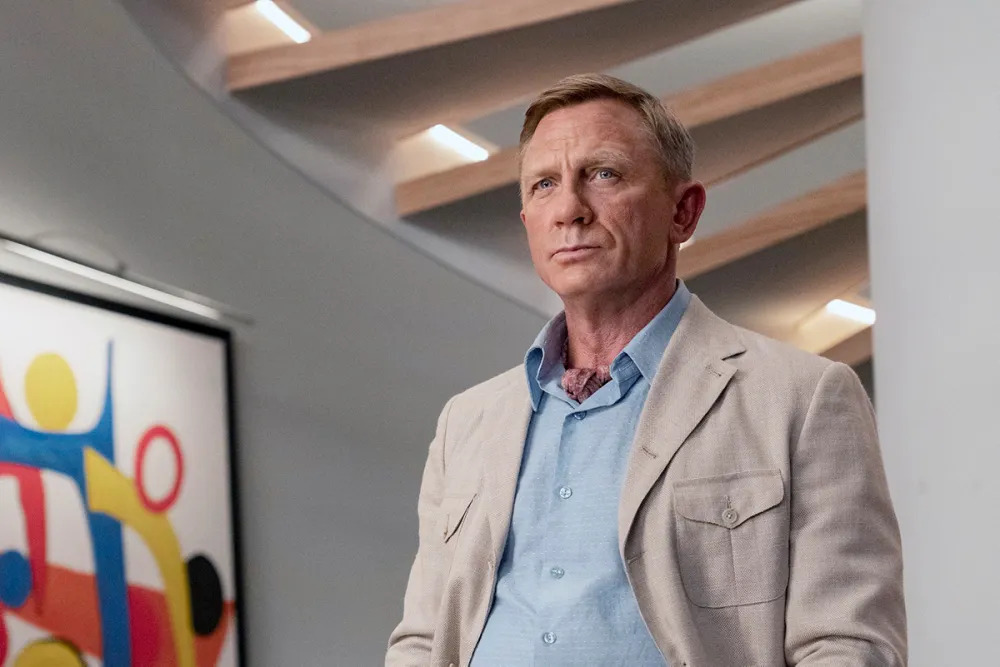 daniel-craig-knives-out.jpg