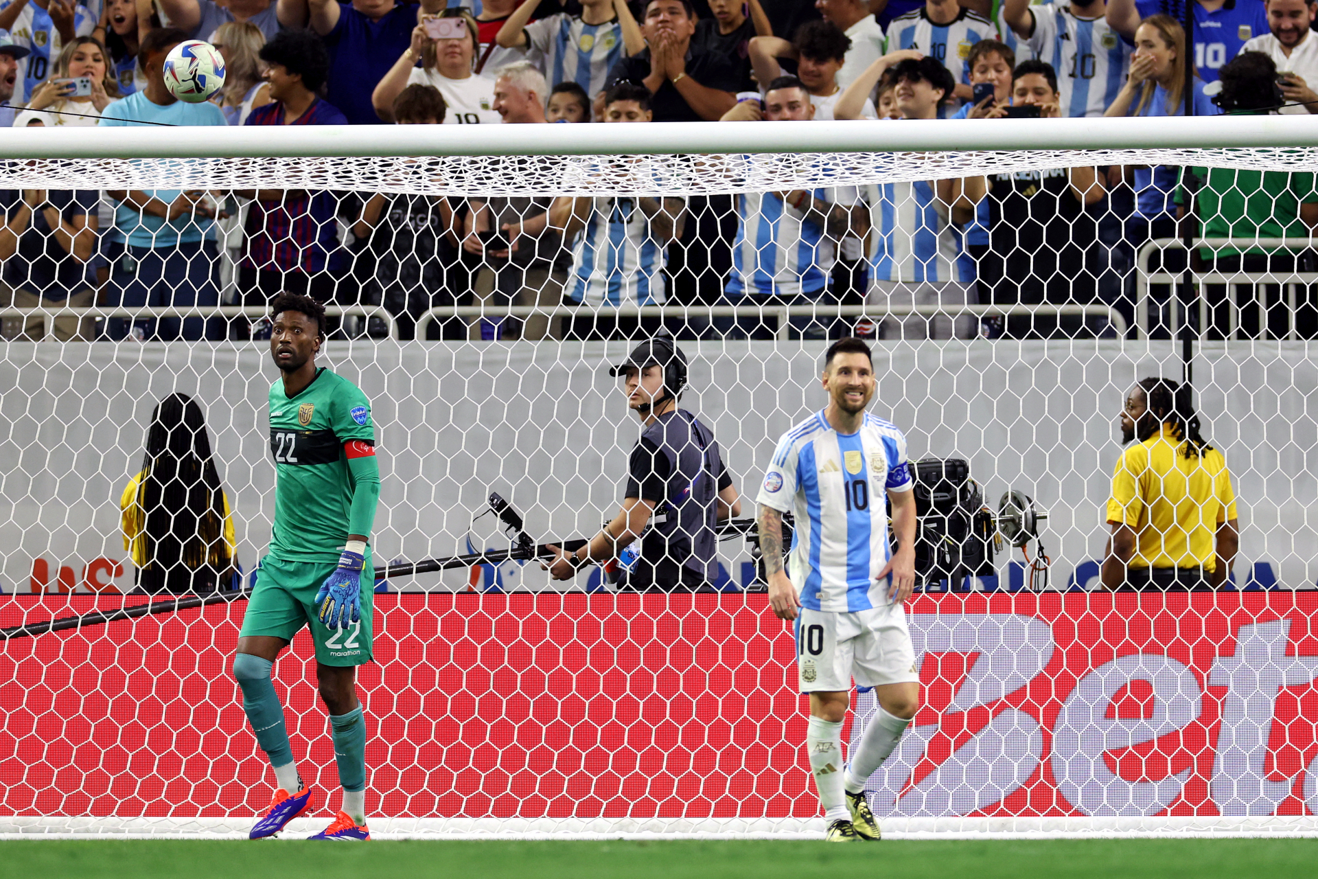 messi_vs_ecuador_0.jpg