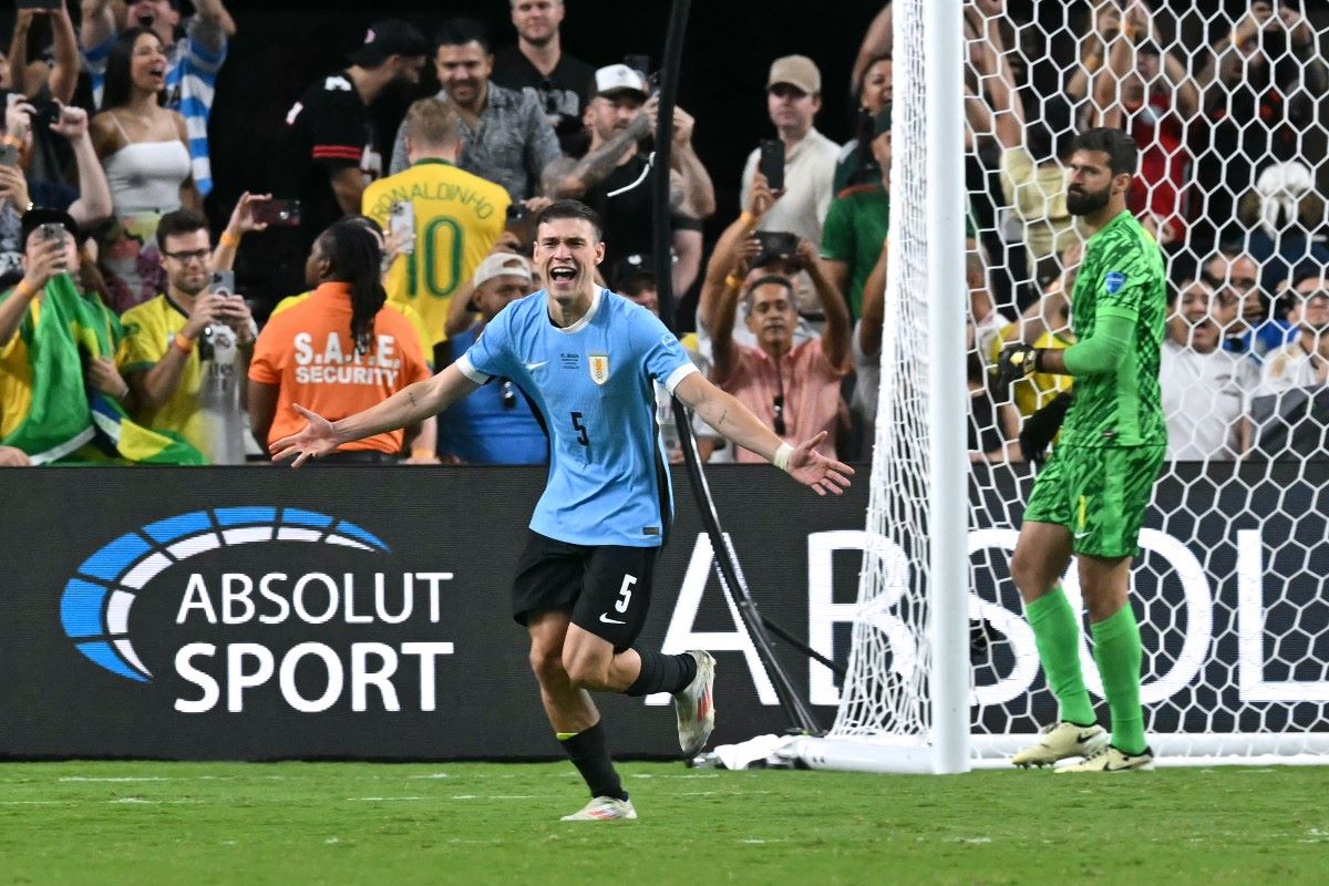 Uruguay knock Brazil out on penalties to move into Copa semifinals