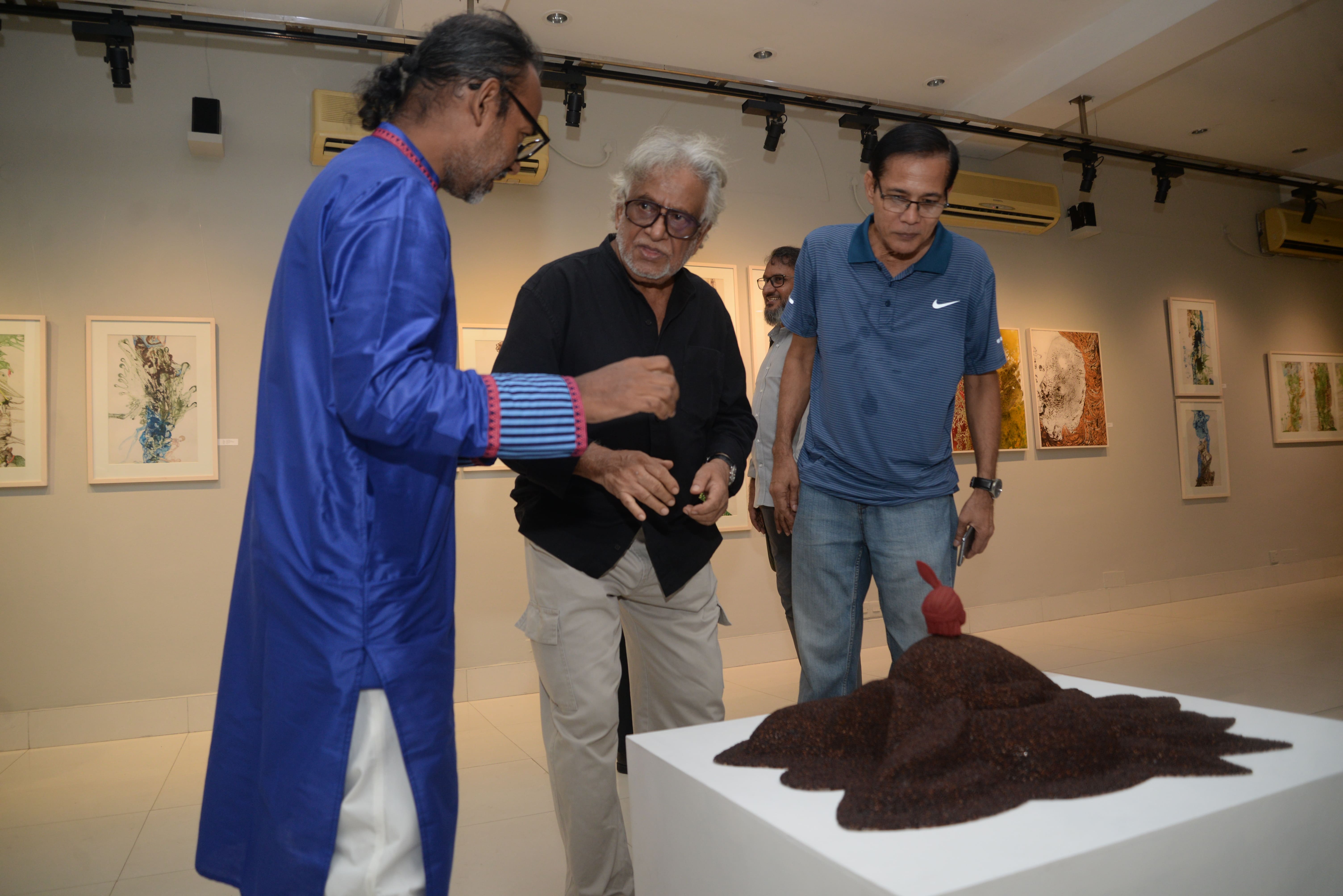 uttam_kumar_roys_solo_exhibition_1.jpg