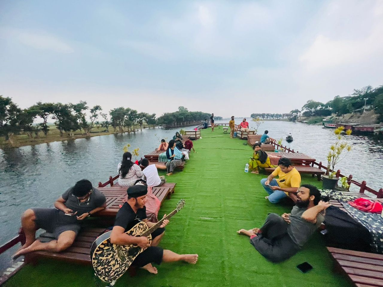 tourism_2.jpg
