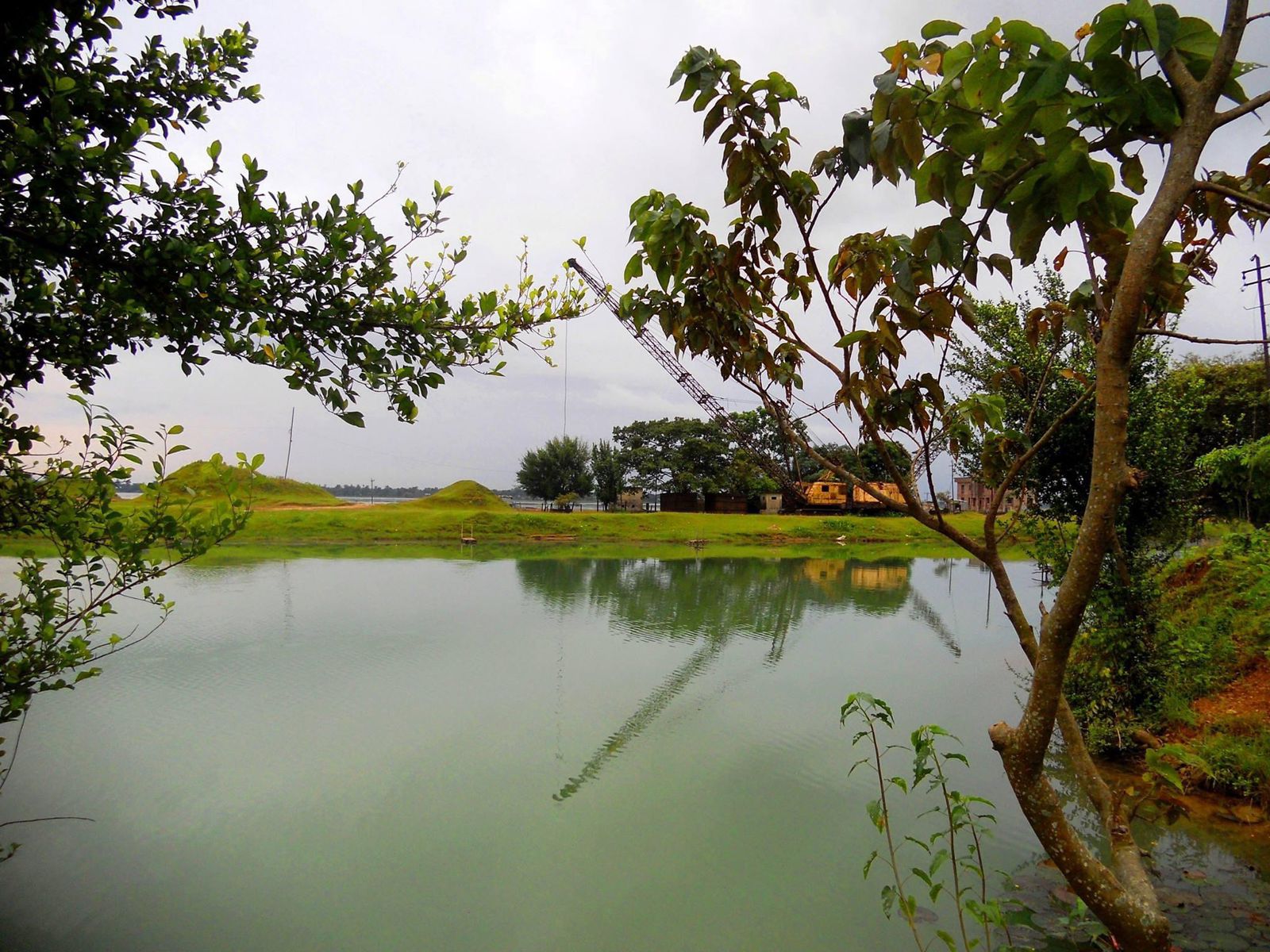 how to go to Niladri Lake