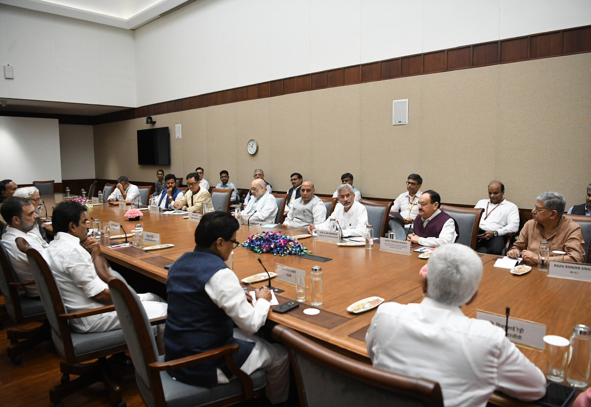 Jaishankar briefs Lok Sabha members on Bangladesh ahead of parliament discussion