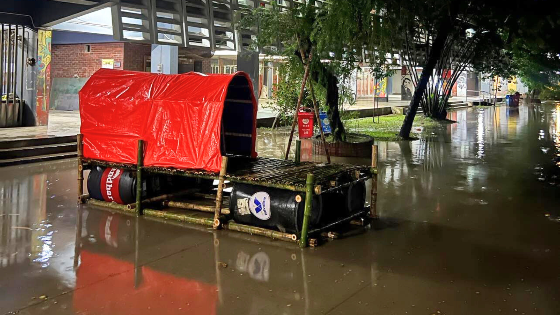 BUET boat campus