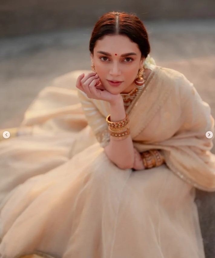 Aditi Rao Hydari and Siddharth marry in a private ceremony.jpg