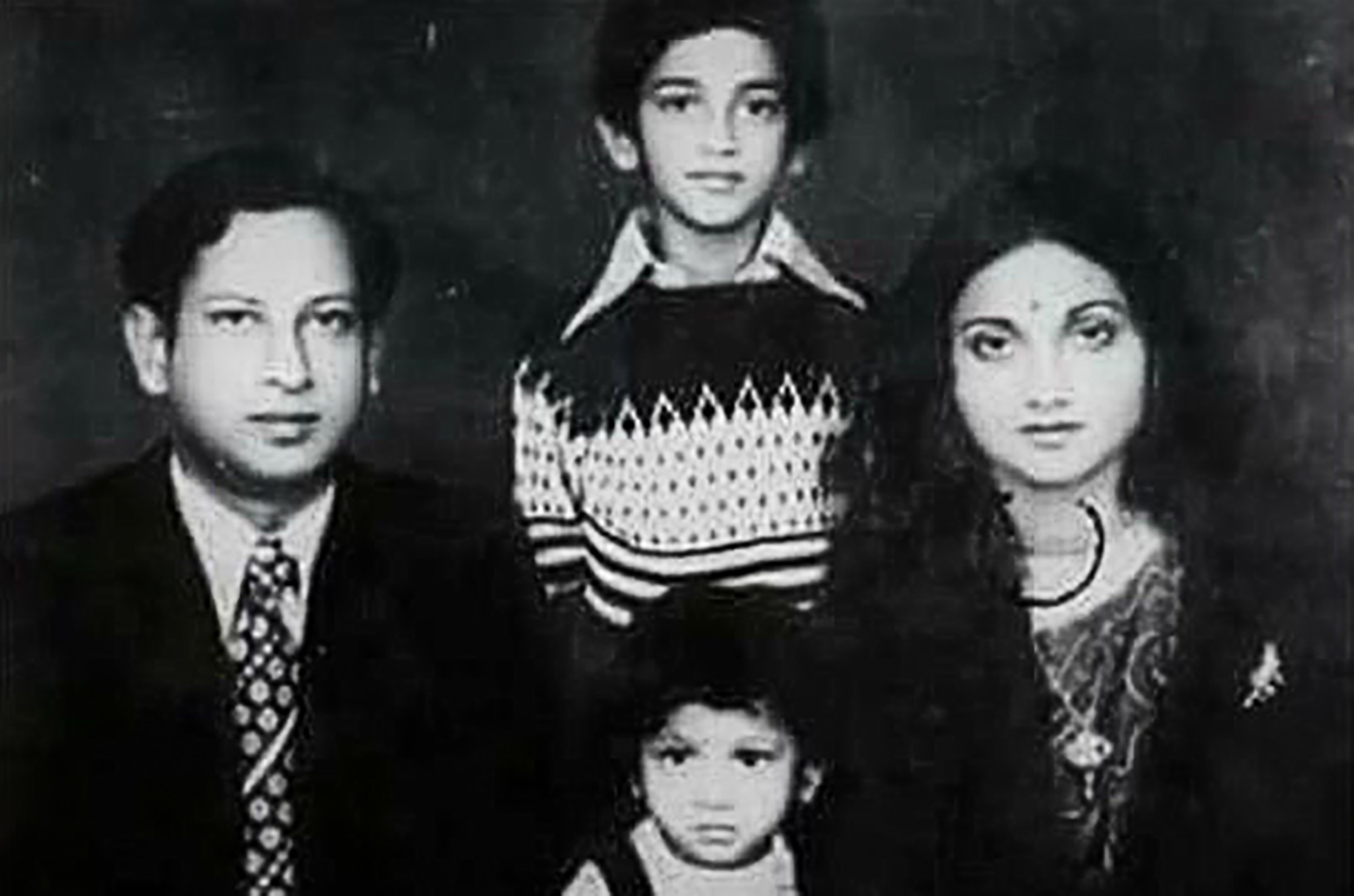 salman_shah_family.jpg