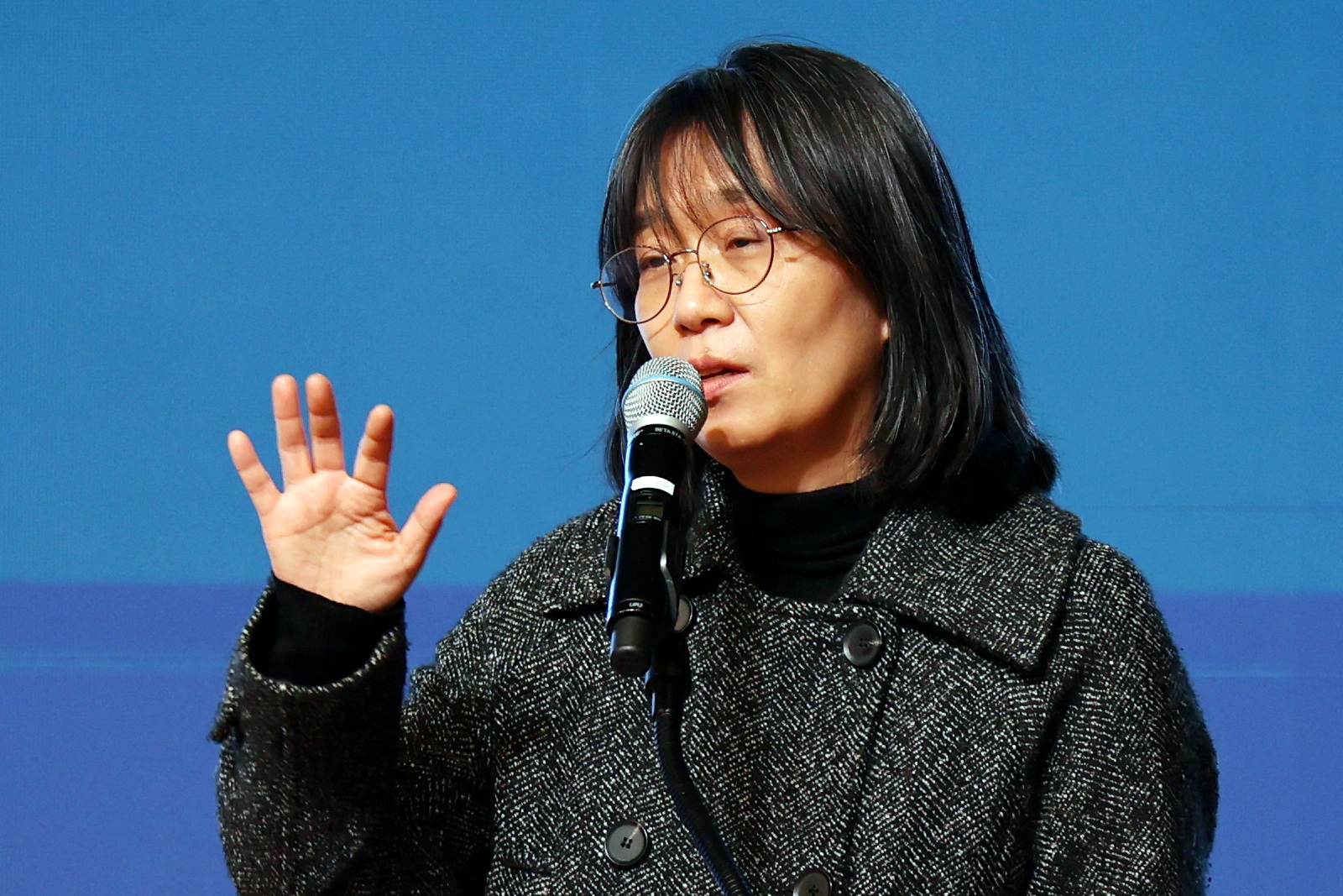South Korean author wins Nobel Prize in literature