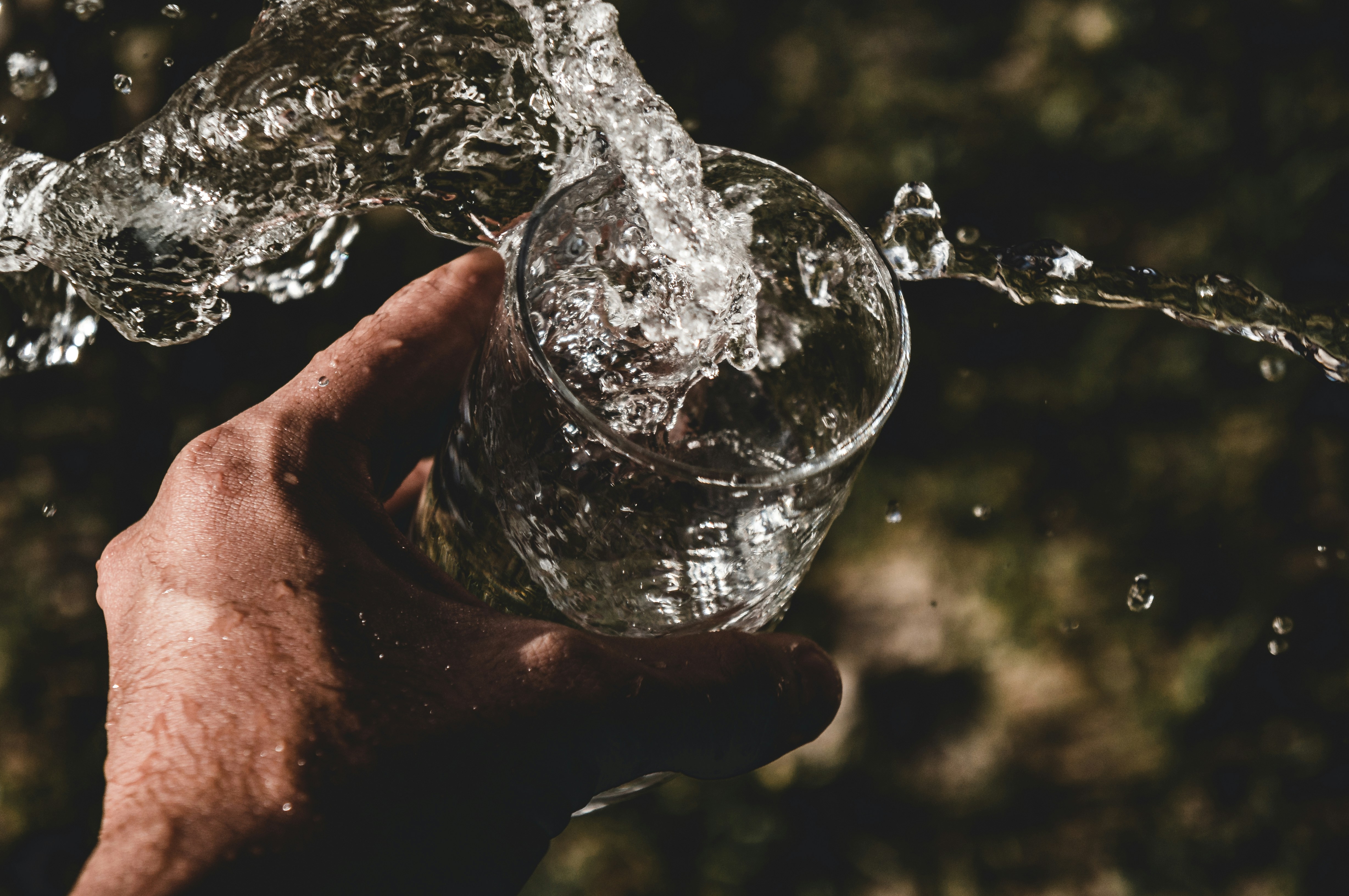 8 glasses a day = model physique? Let’s dive into this myth