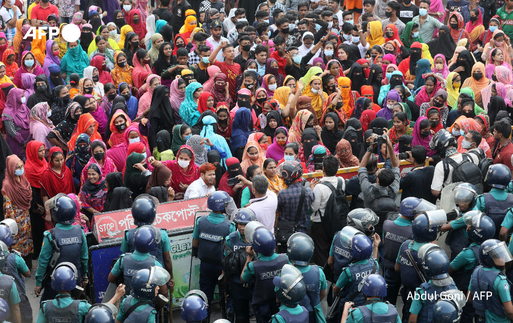 The barriers to unionisation in the garment industry