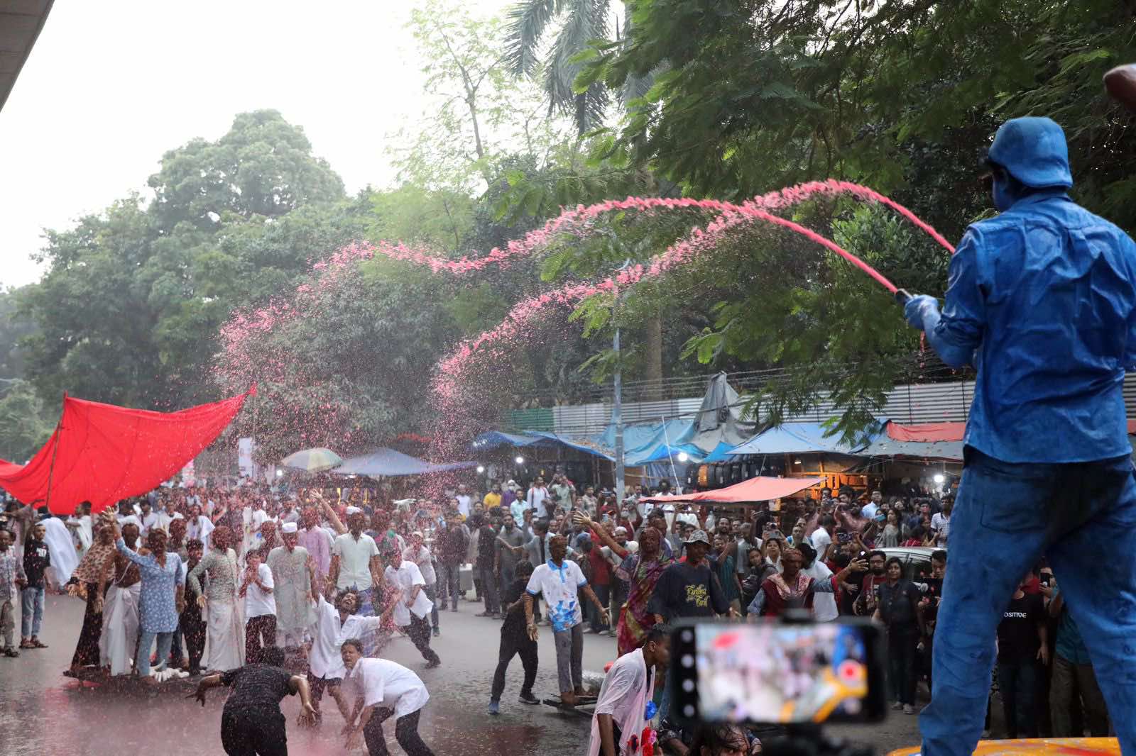 Street theatre ‘Lal Majlum’ revisits historic uprisings.jpg