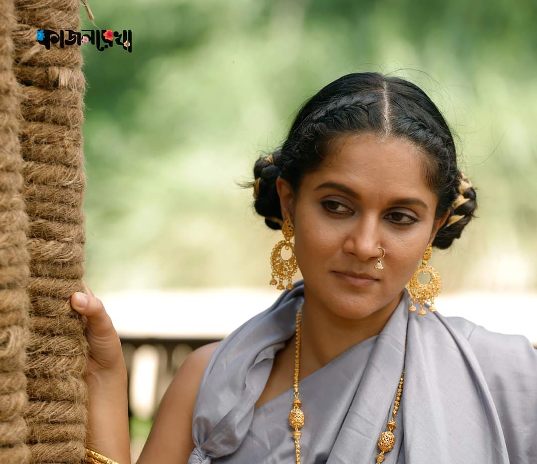 kajolrekha_3.jpg