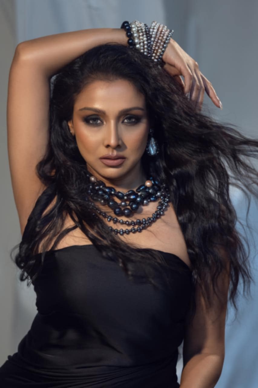 Runa Khan.jpg