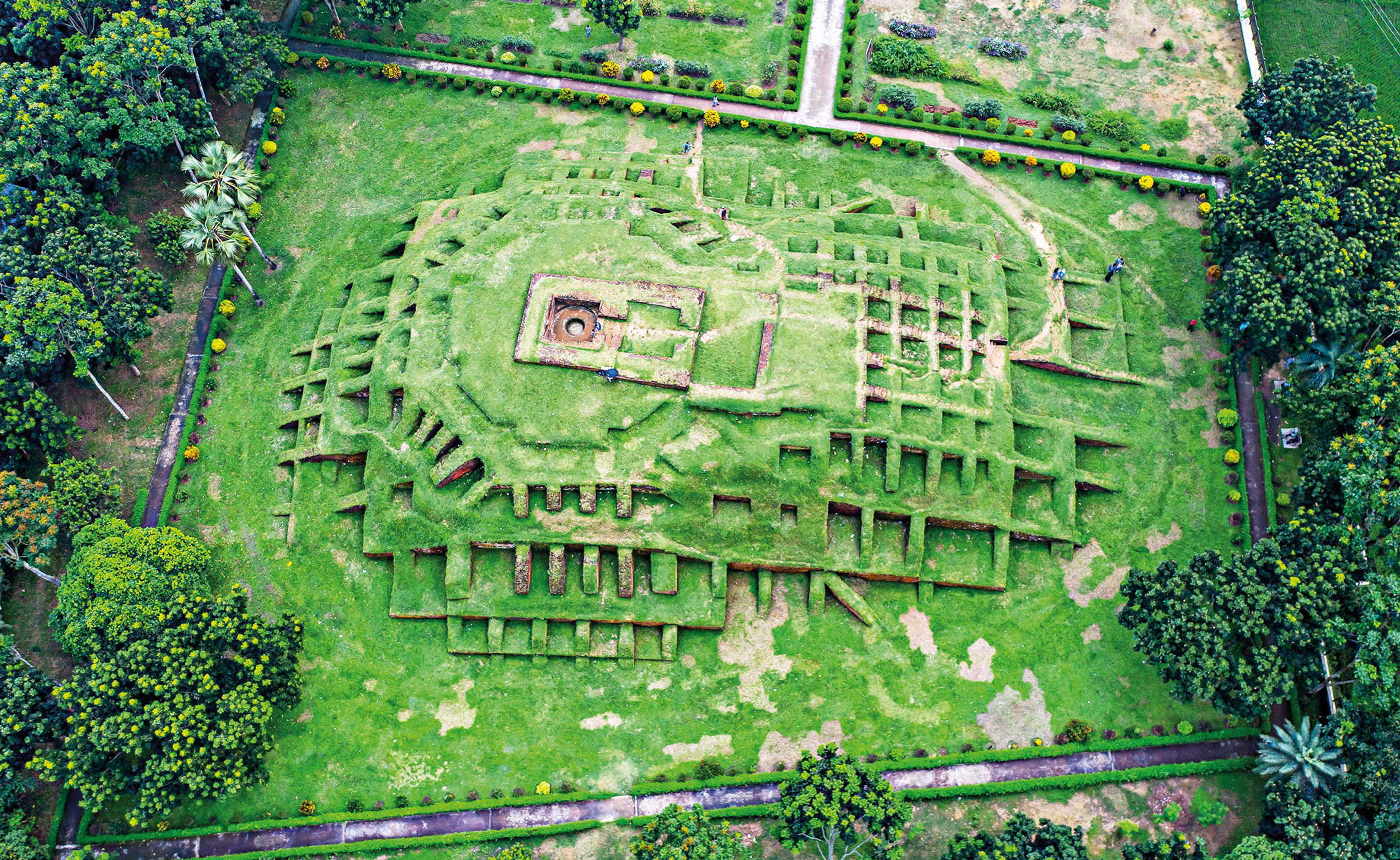 crown-jewels-of-bengal-7.jpg