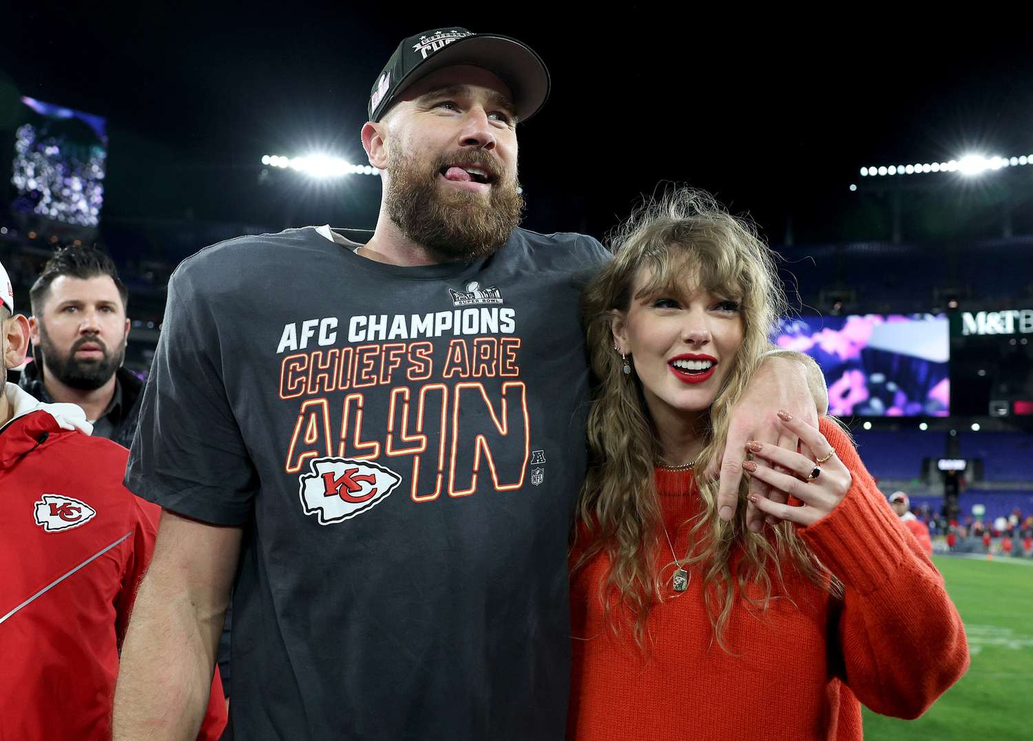 travis_kelce_and_taylor_swift_2.jpg