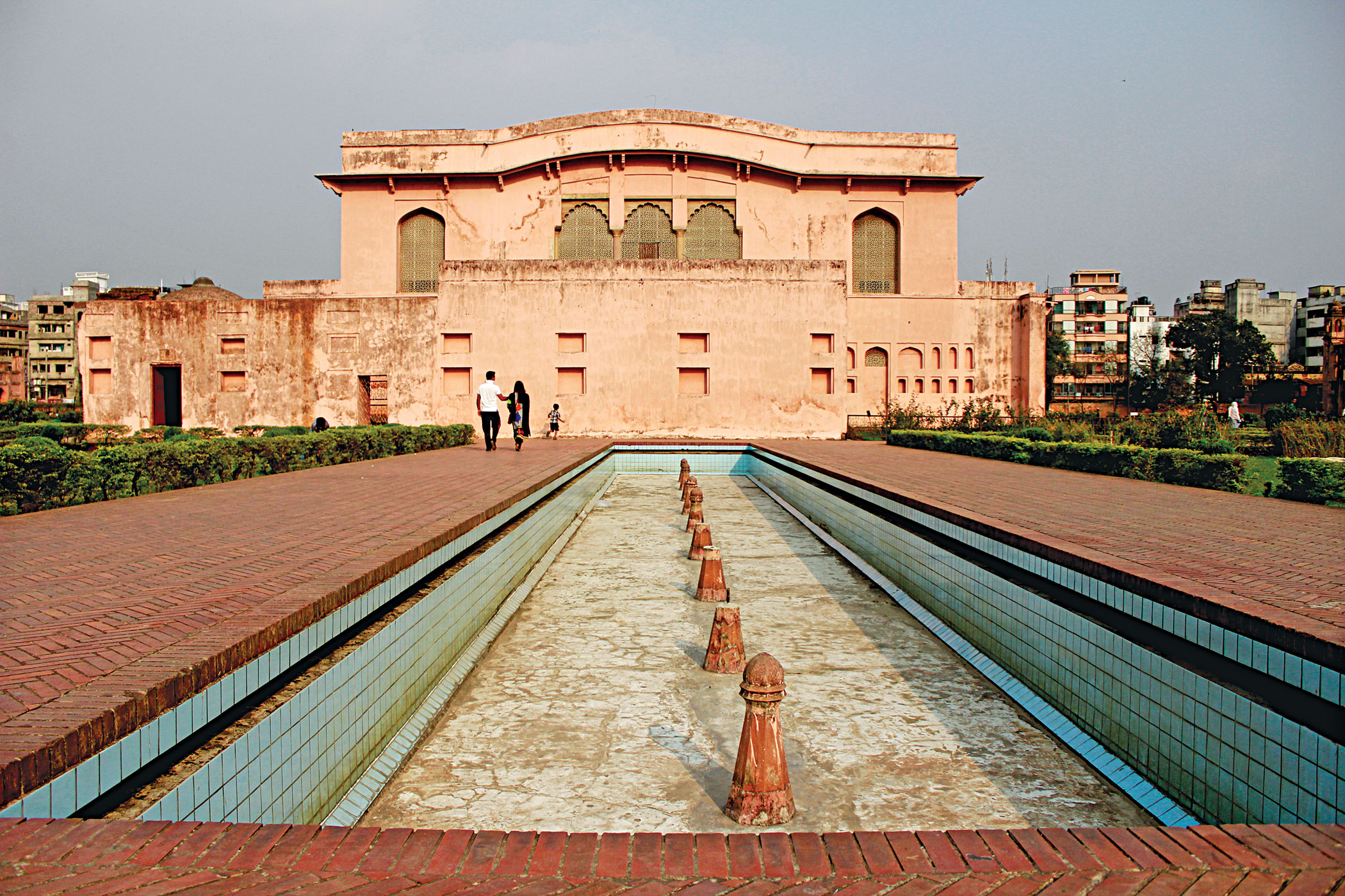lalbagh-fortold-dhaka-05.jpg
