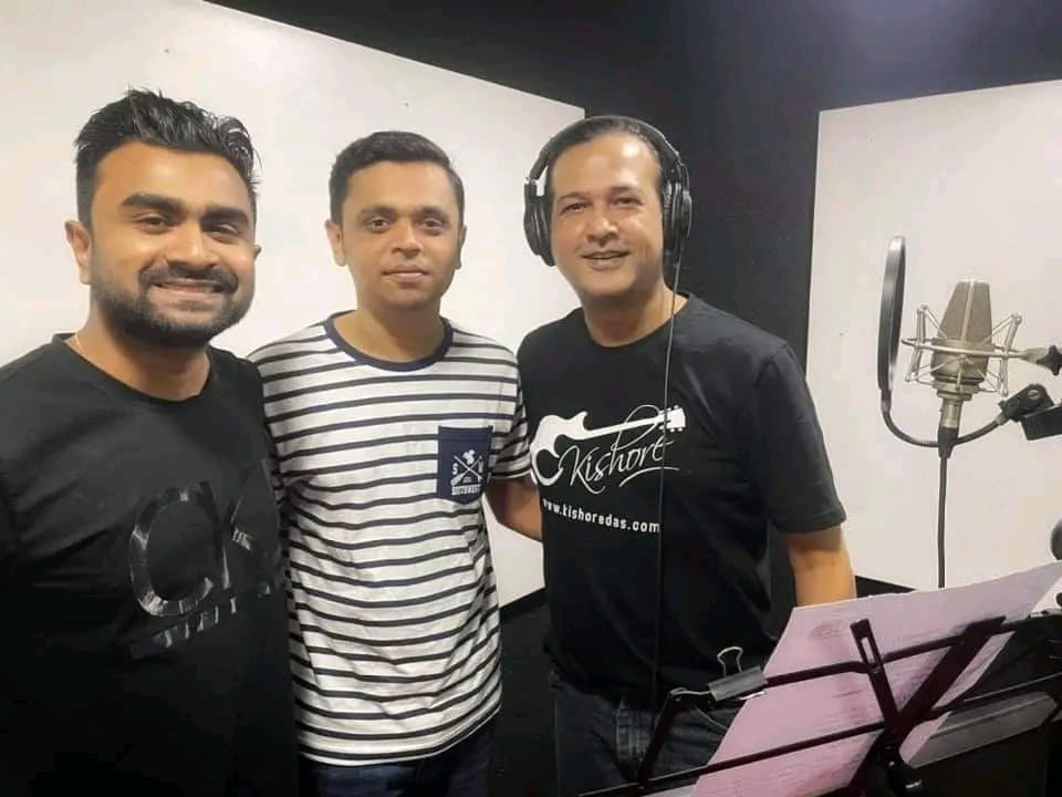 Asif and Imran join forces for a musical video.jpg