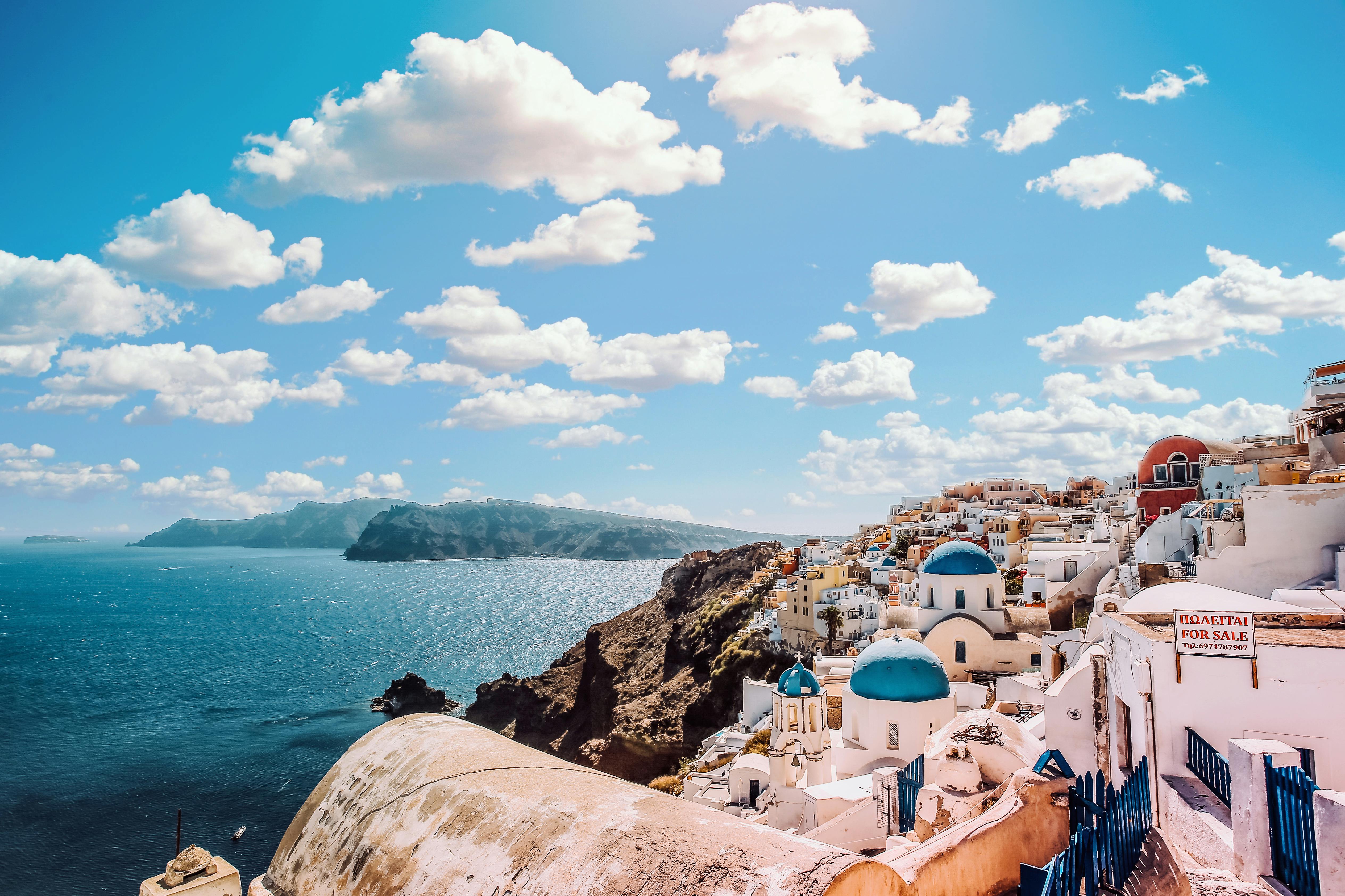 Greece  7 villages to visit around the world before everyone else ruins them!      pexels-apasaric-1285625.jpg