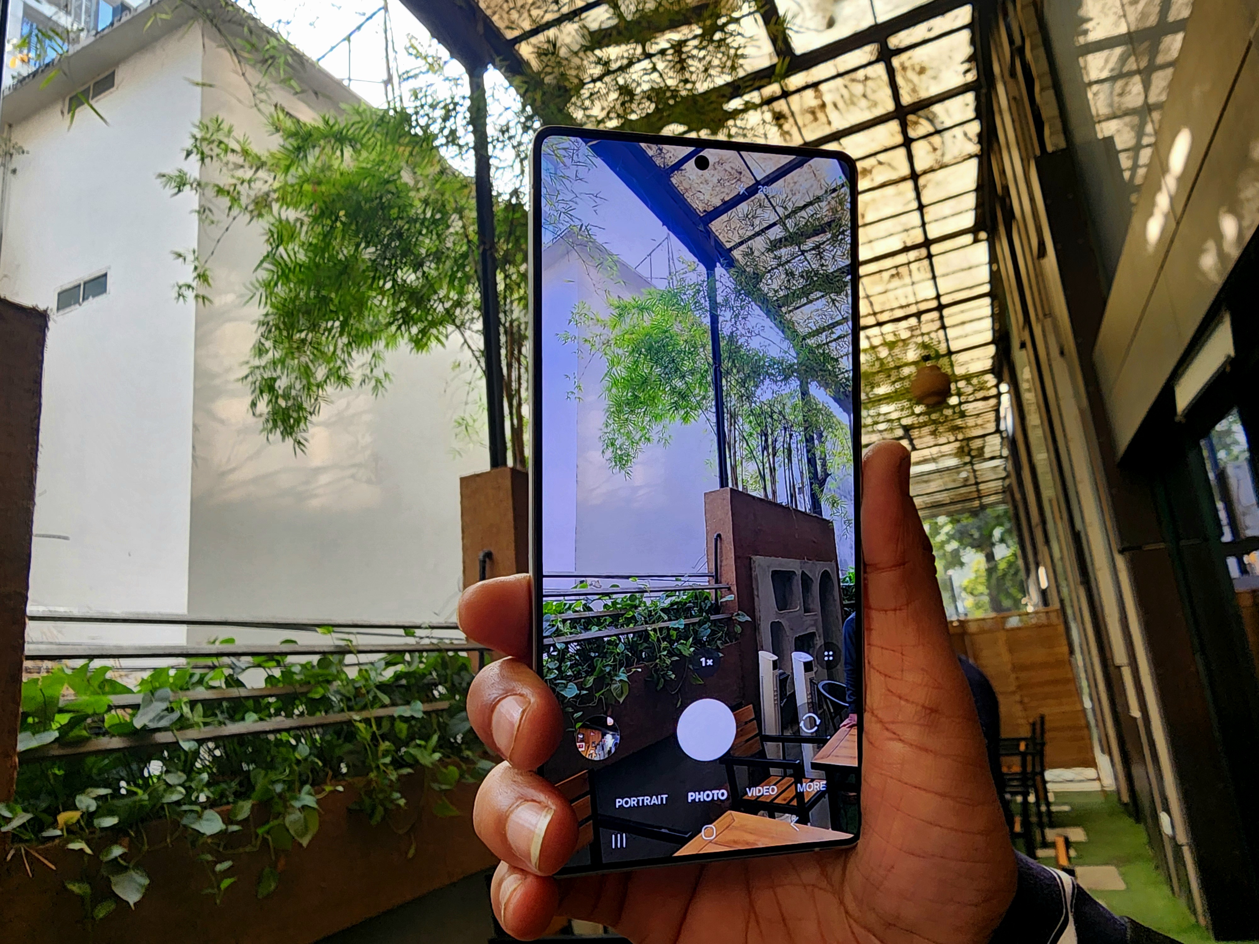 samsung_galaxy_s25_ultra_photo.jpg