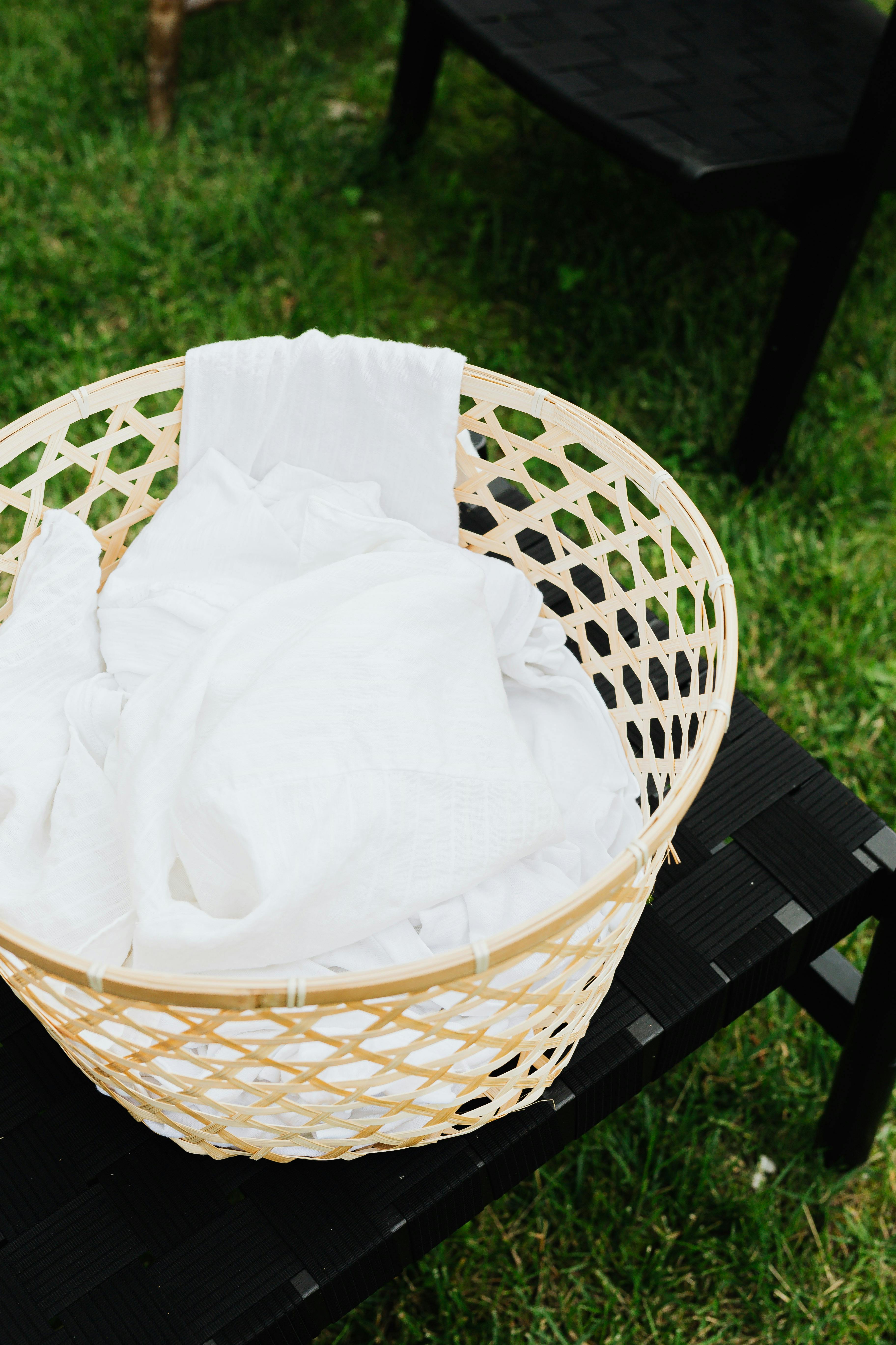 White clothes turning yellow? Here's the fix you need         pexels-karolina-grabowska-4959881.jpg