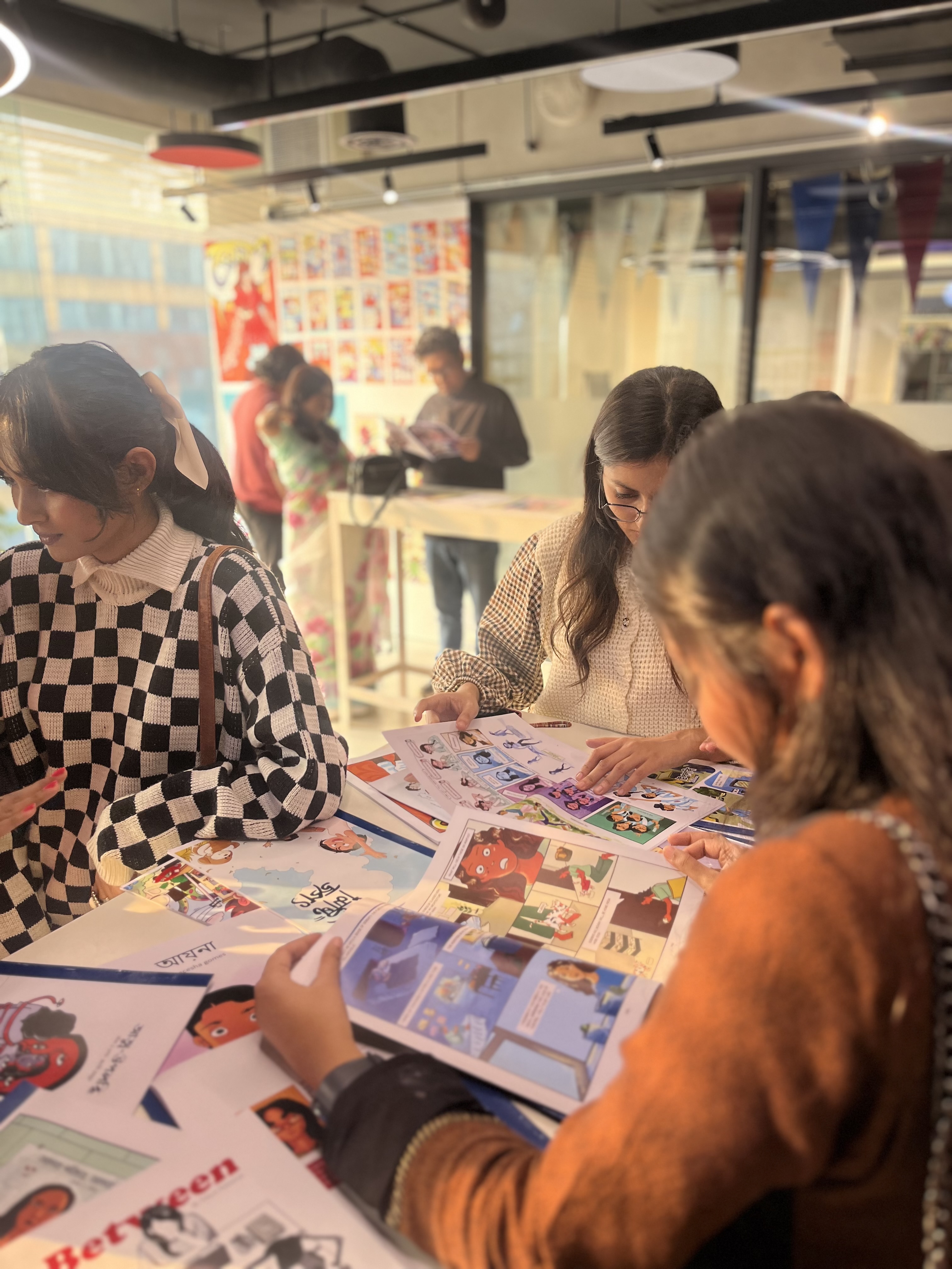 girls do comics cartoon people event