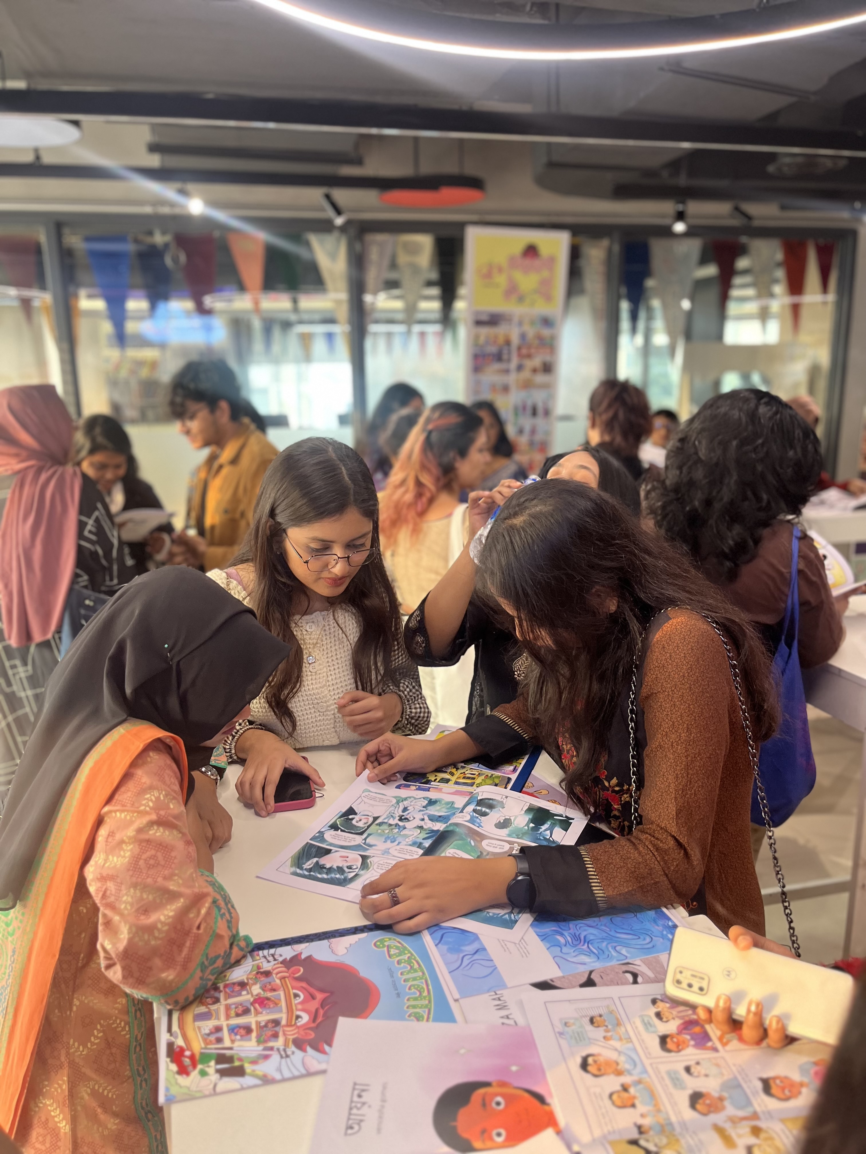 girls do comics cartoon people event