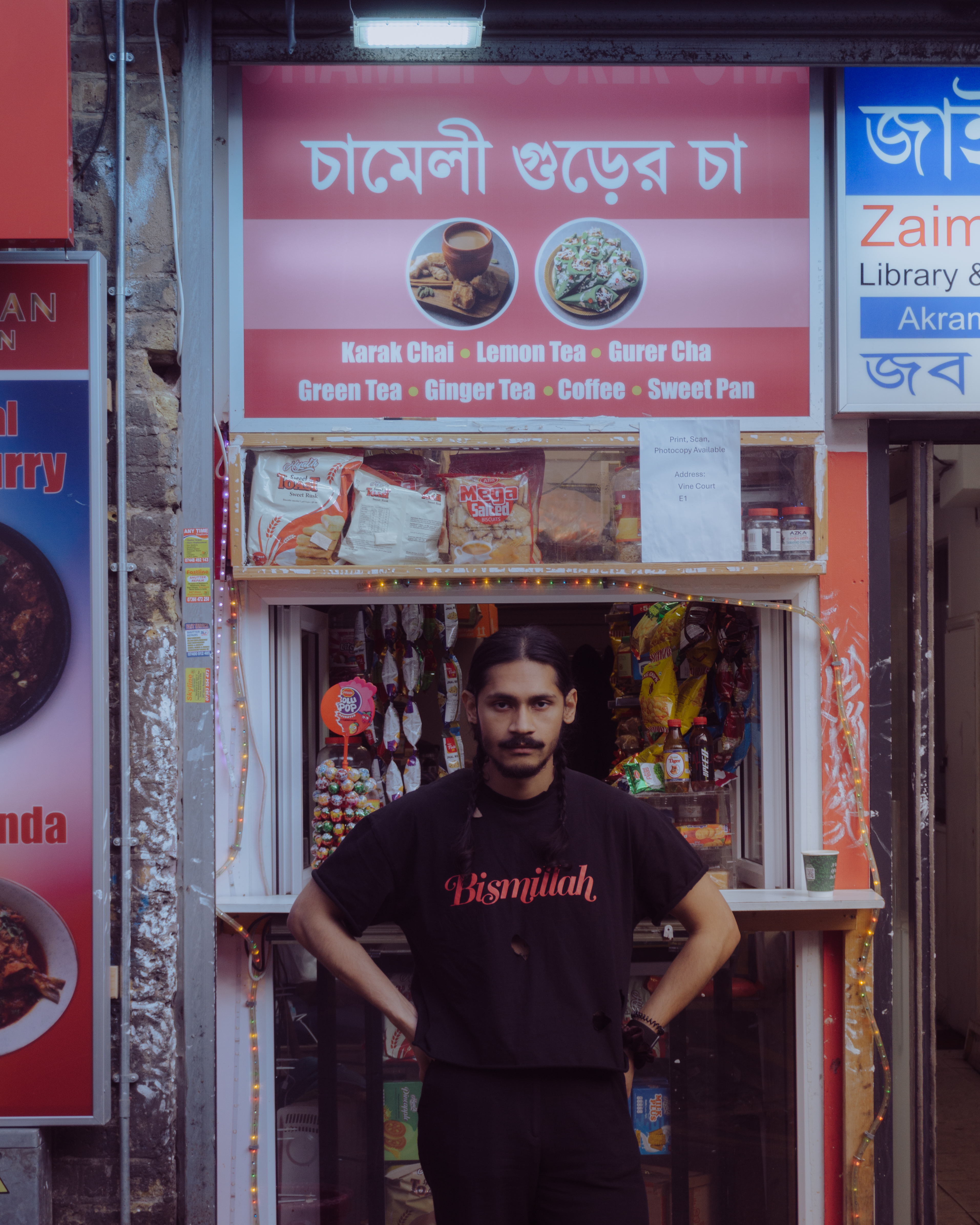 laisul_hoque_in_whitechapel_east_london._photo_zubayr_hossain.jpg