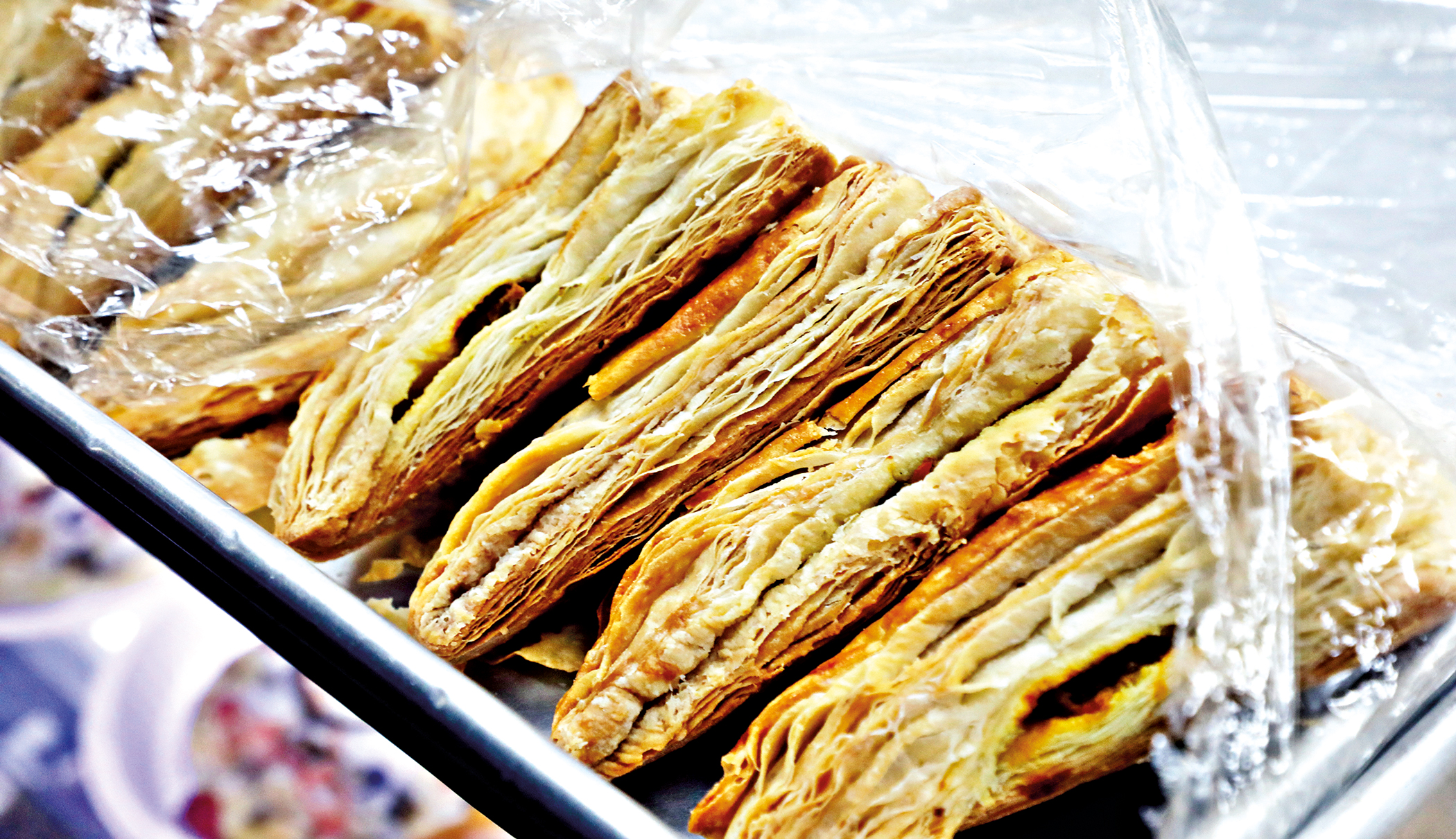 live bakery trend in Dhaka