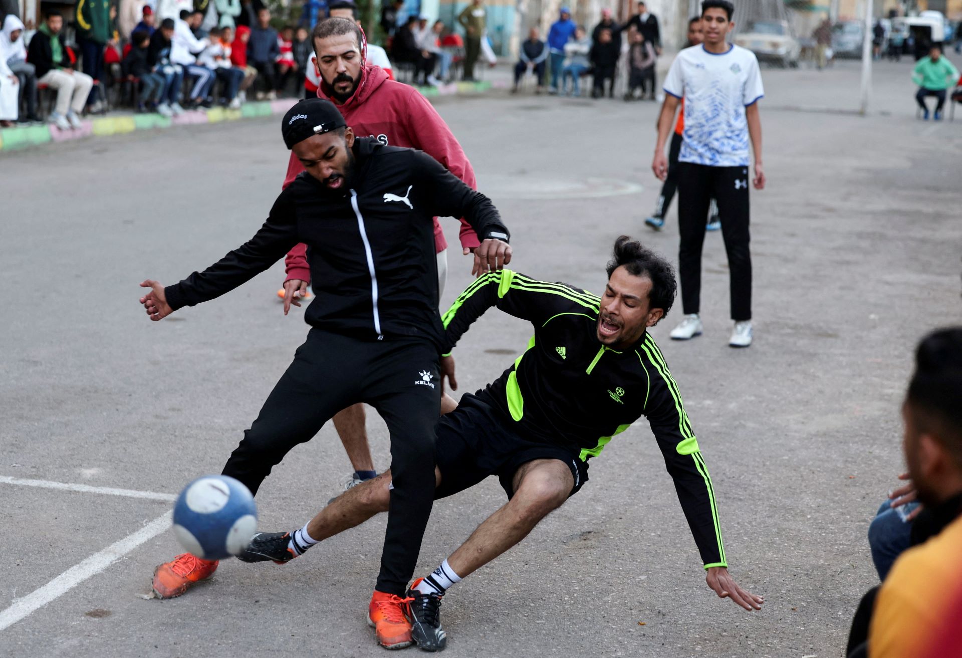 sock_ball1.jpg