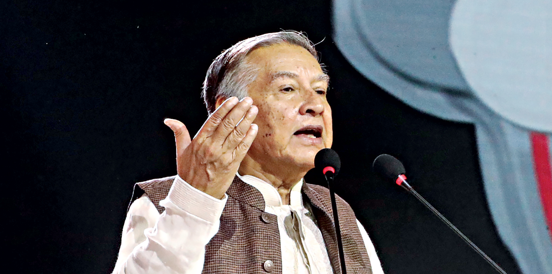 mahfuz-anam.jpg