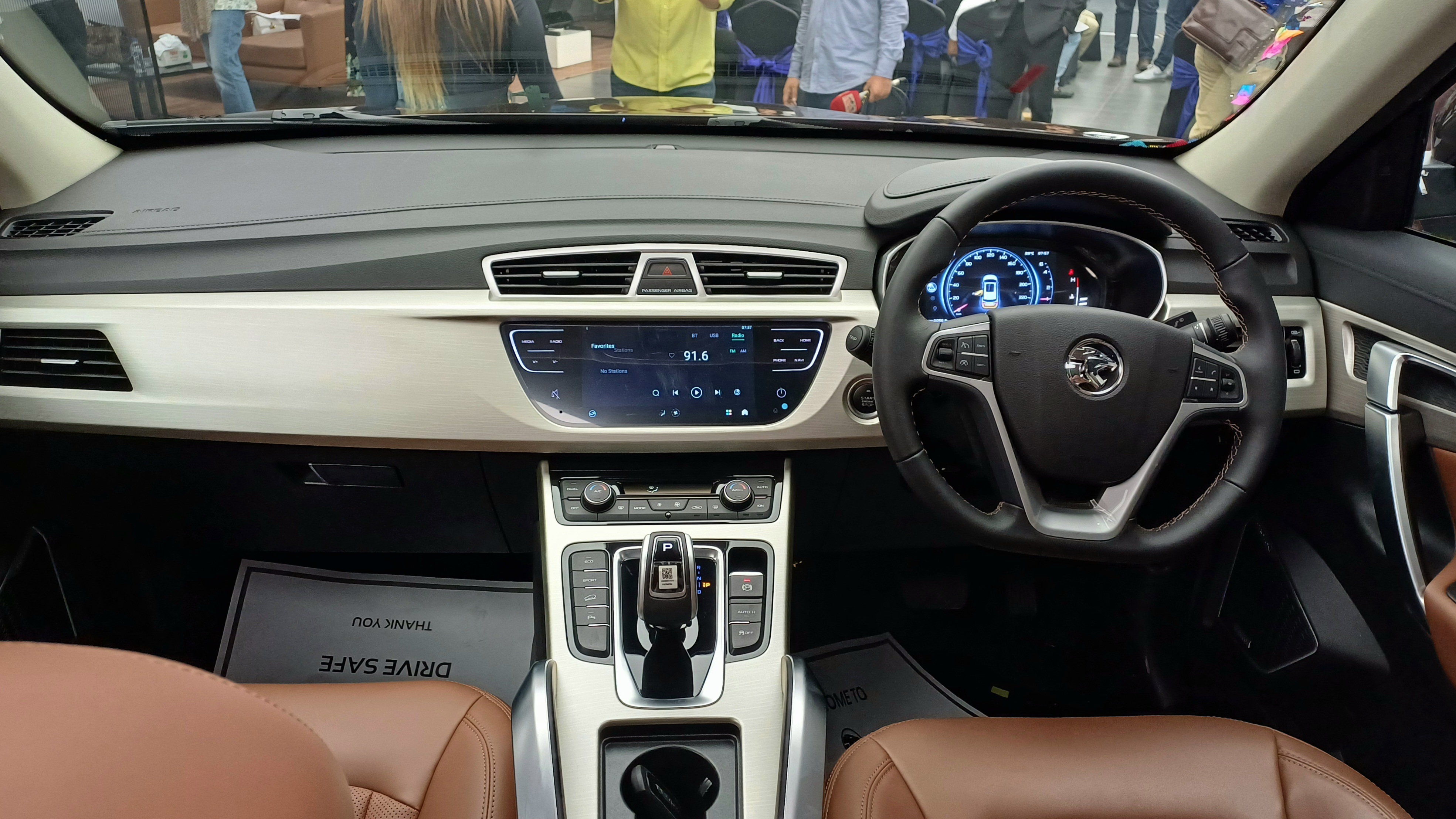 inside_proton_x70.jpg