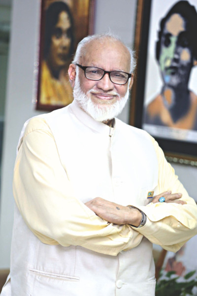 mustafa_zaman_abbasi_0.jpg