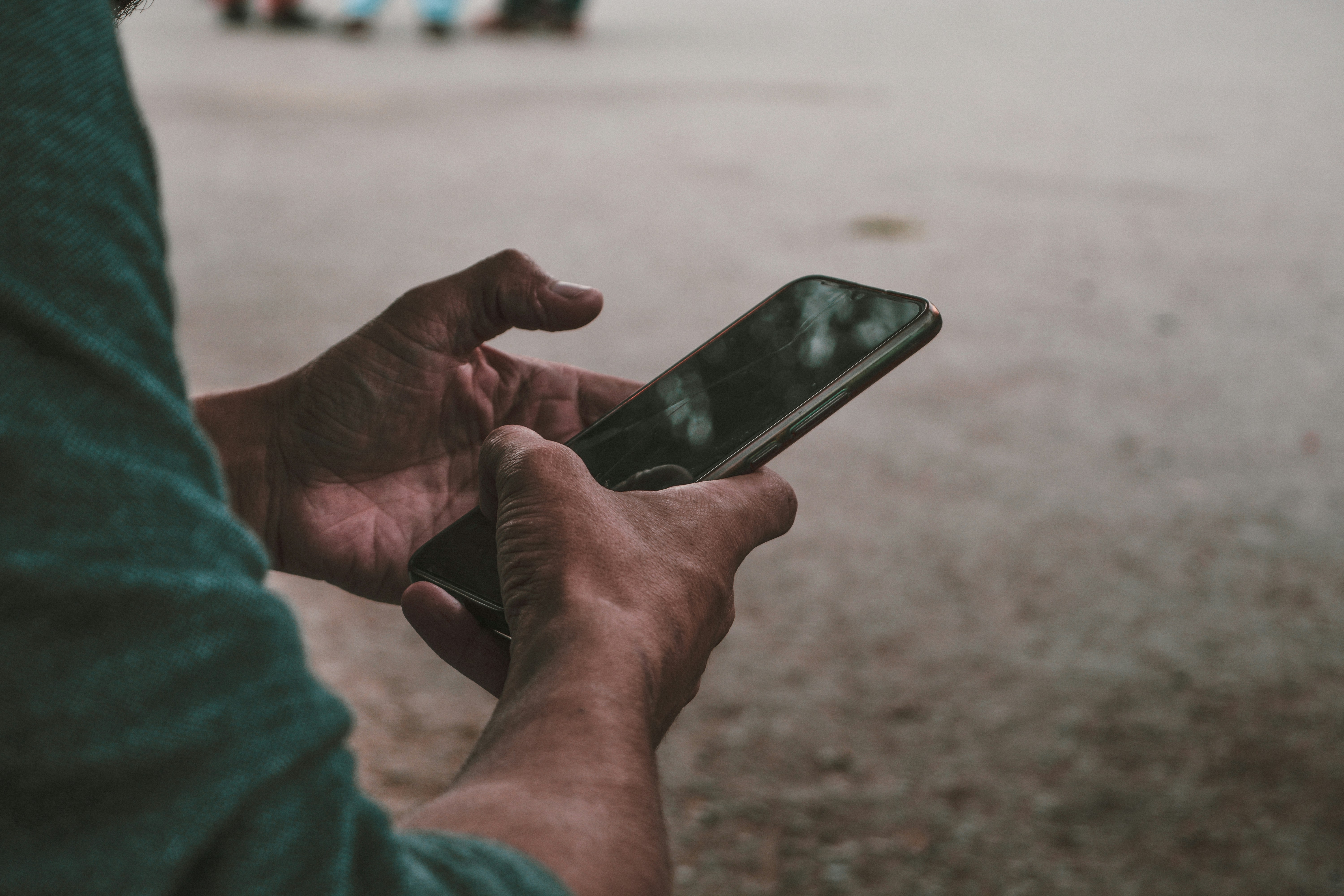 Is screen time really harming our teens?        kamal-uddin-wq75hwcs1ws-unsplash.jpg