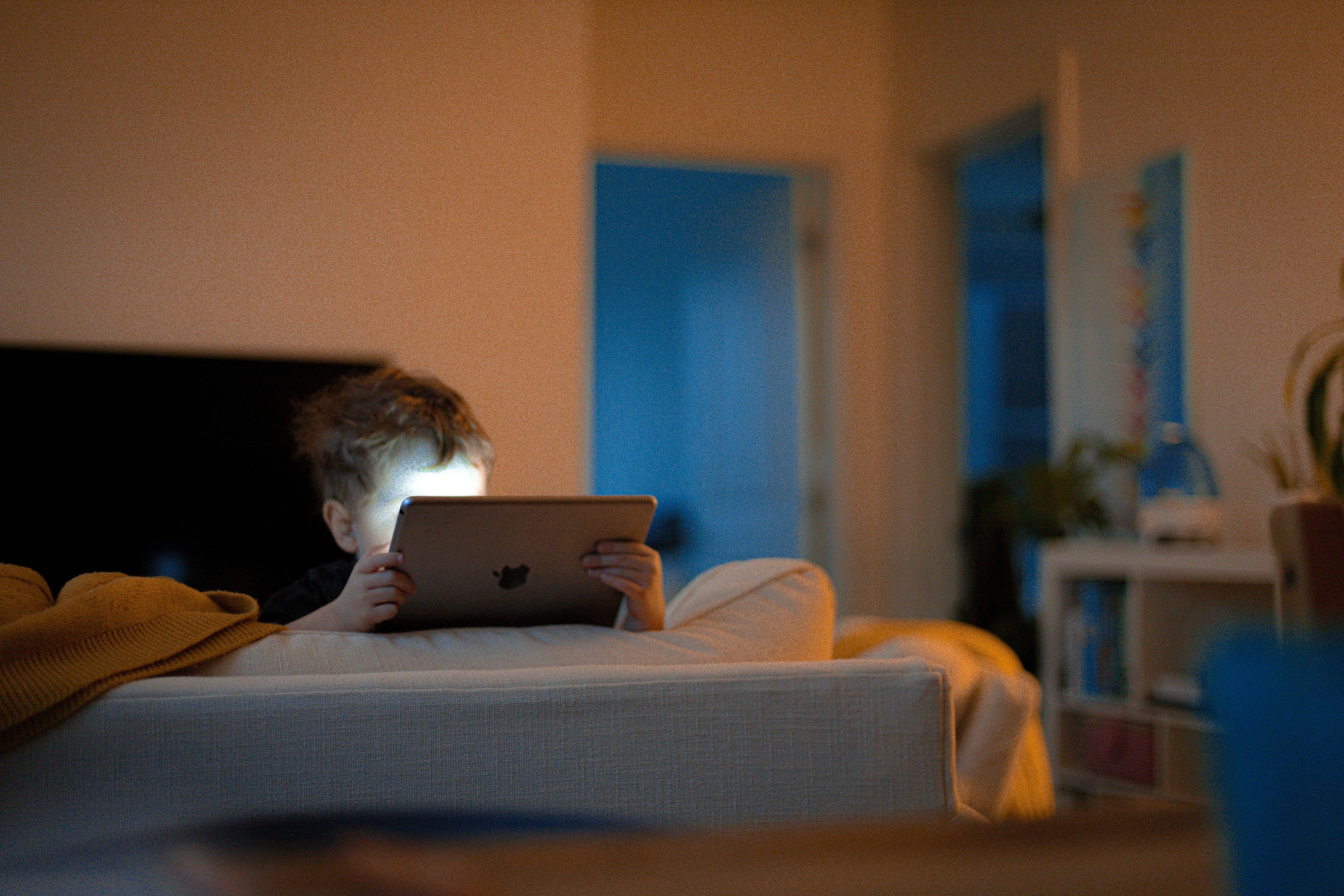 Is screen time really harming our teens?        nils-huenerfuerst-bli6l8edljs-unsplash.jpg