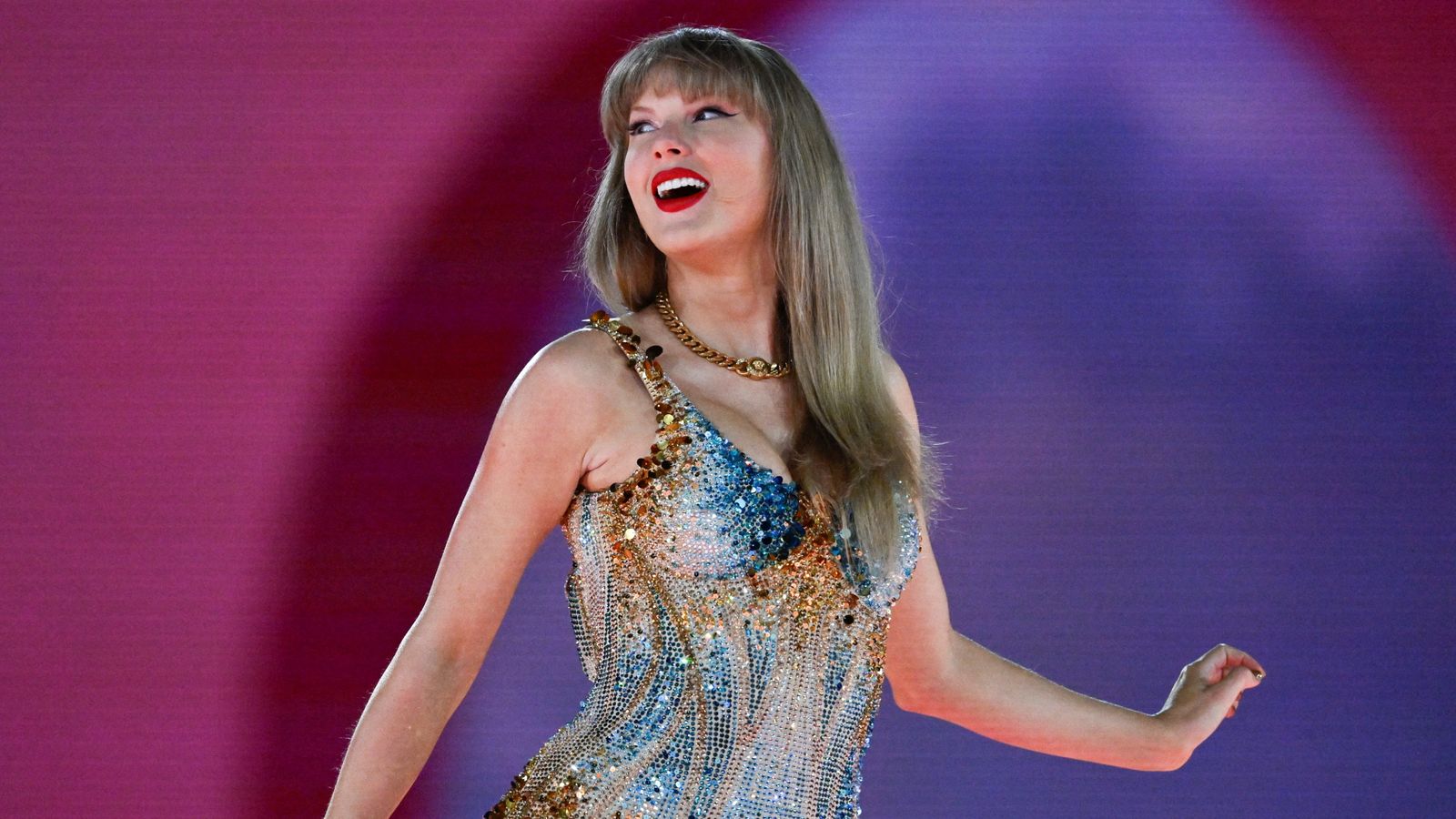 Taylor Swift’s old albums stream double on Spotify after catalogue deal