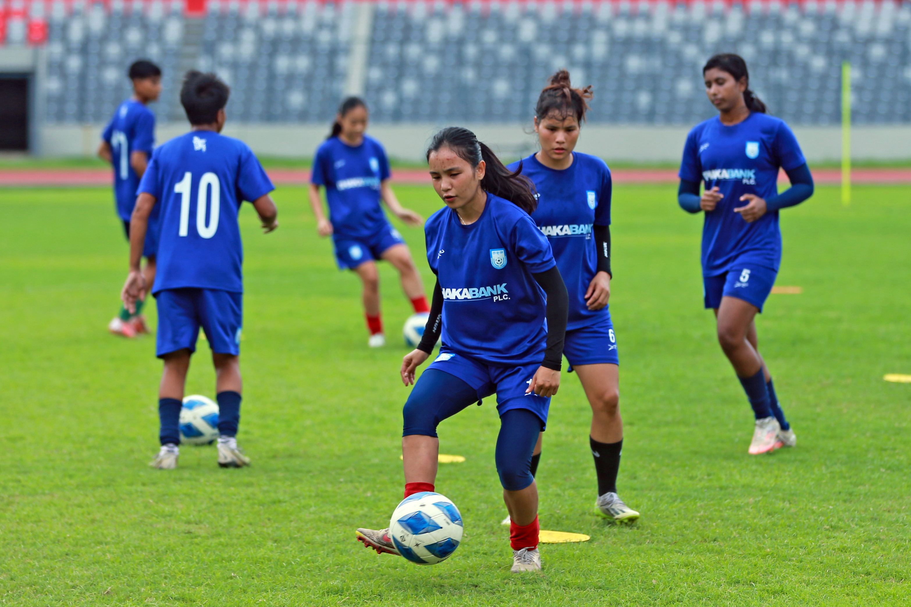 womens4.jpg