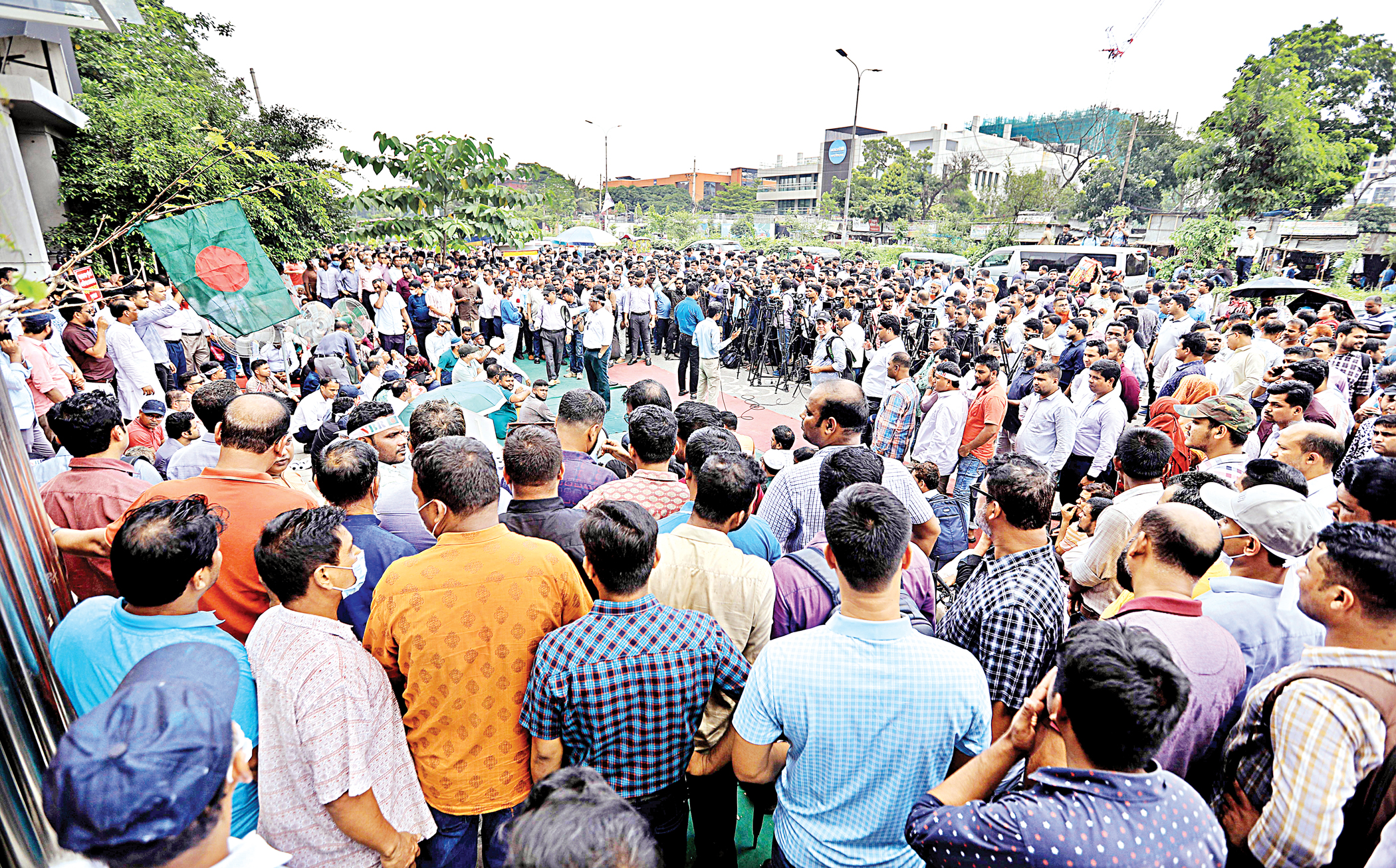 NBR strike: Trade thru ports halts on day 1